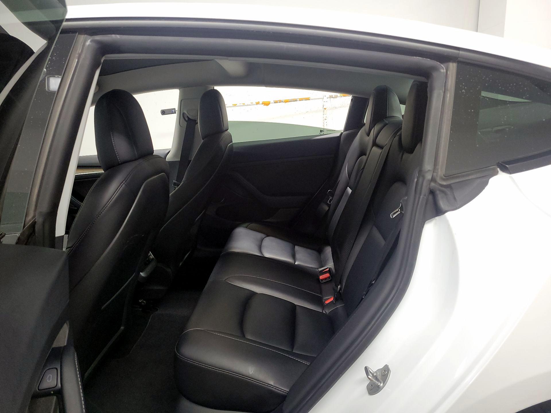 Thumbnail: 2021 Tesla Model 3 - 20