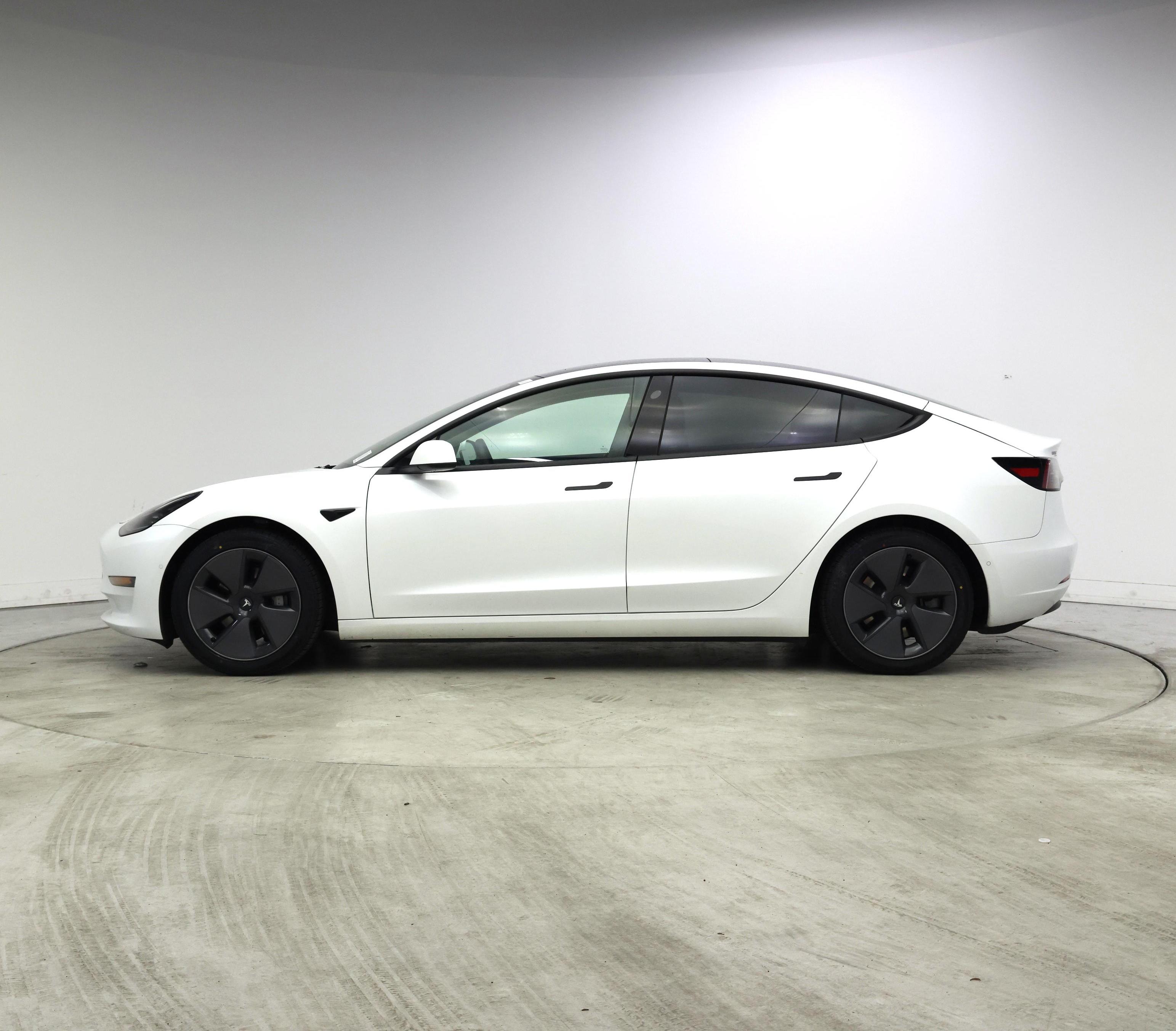 Thumbnail: 2021 Tesla Model 3 - 3