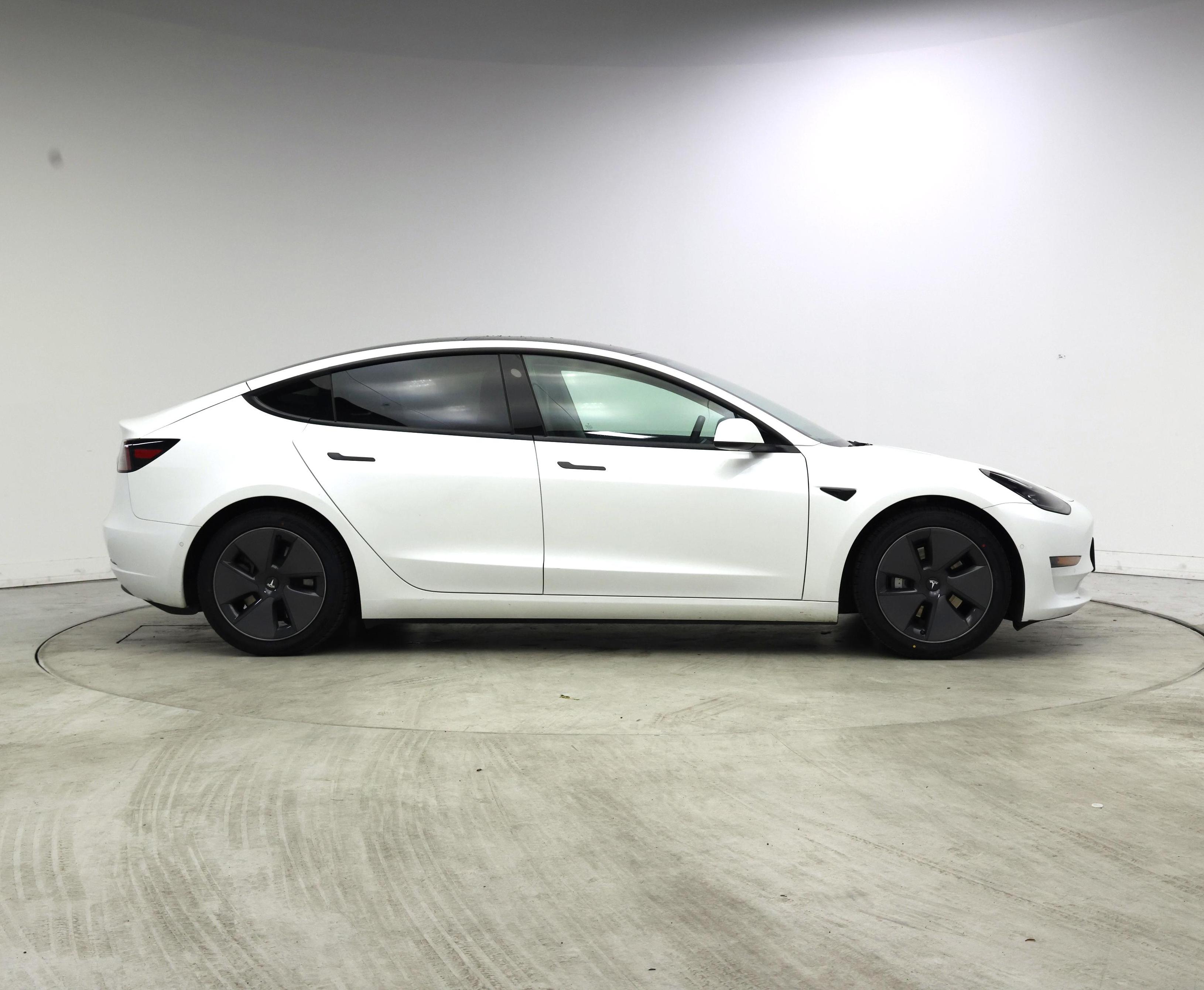 Thumbnail: 2021 Tesla Model 3 - 7