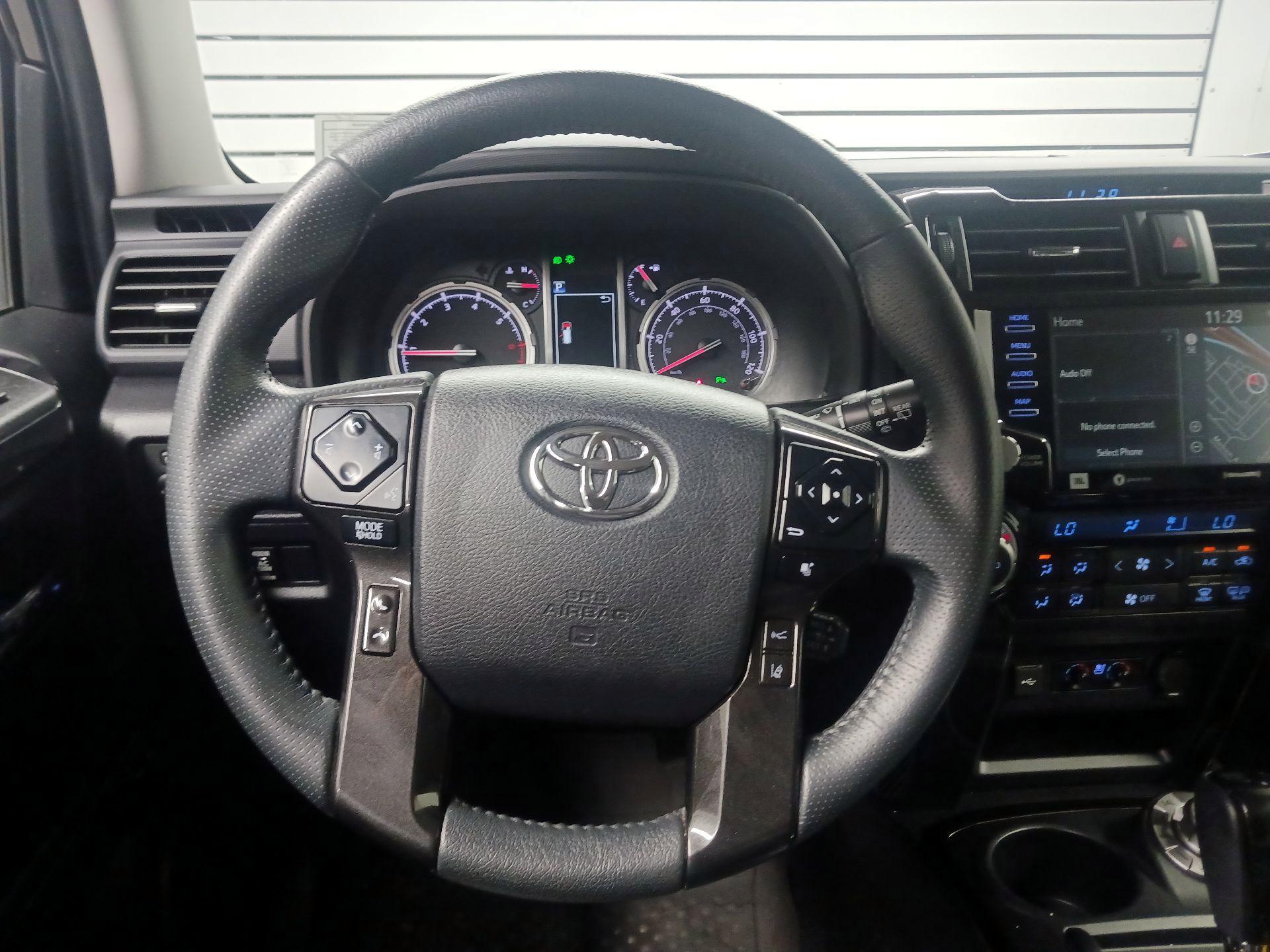Thumbnail: 2021 Toyota 4Runner - 10