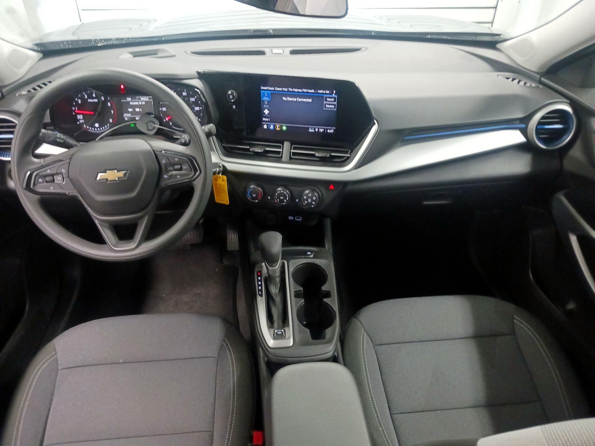 Thumbnail: 2026 Chevrolet Trax - 9