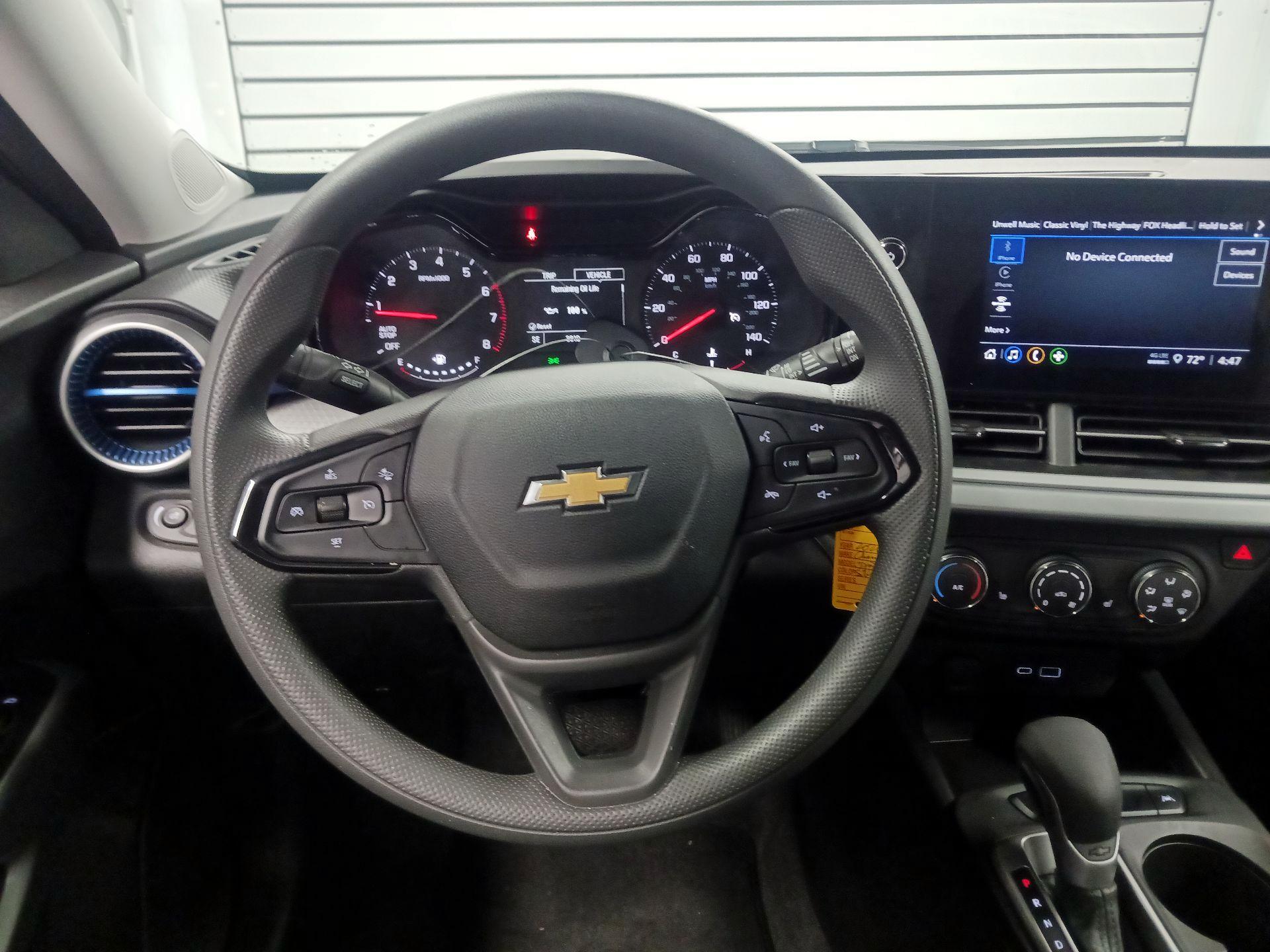 Thumbnail: 2026 Chevrolet Trax - 10