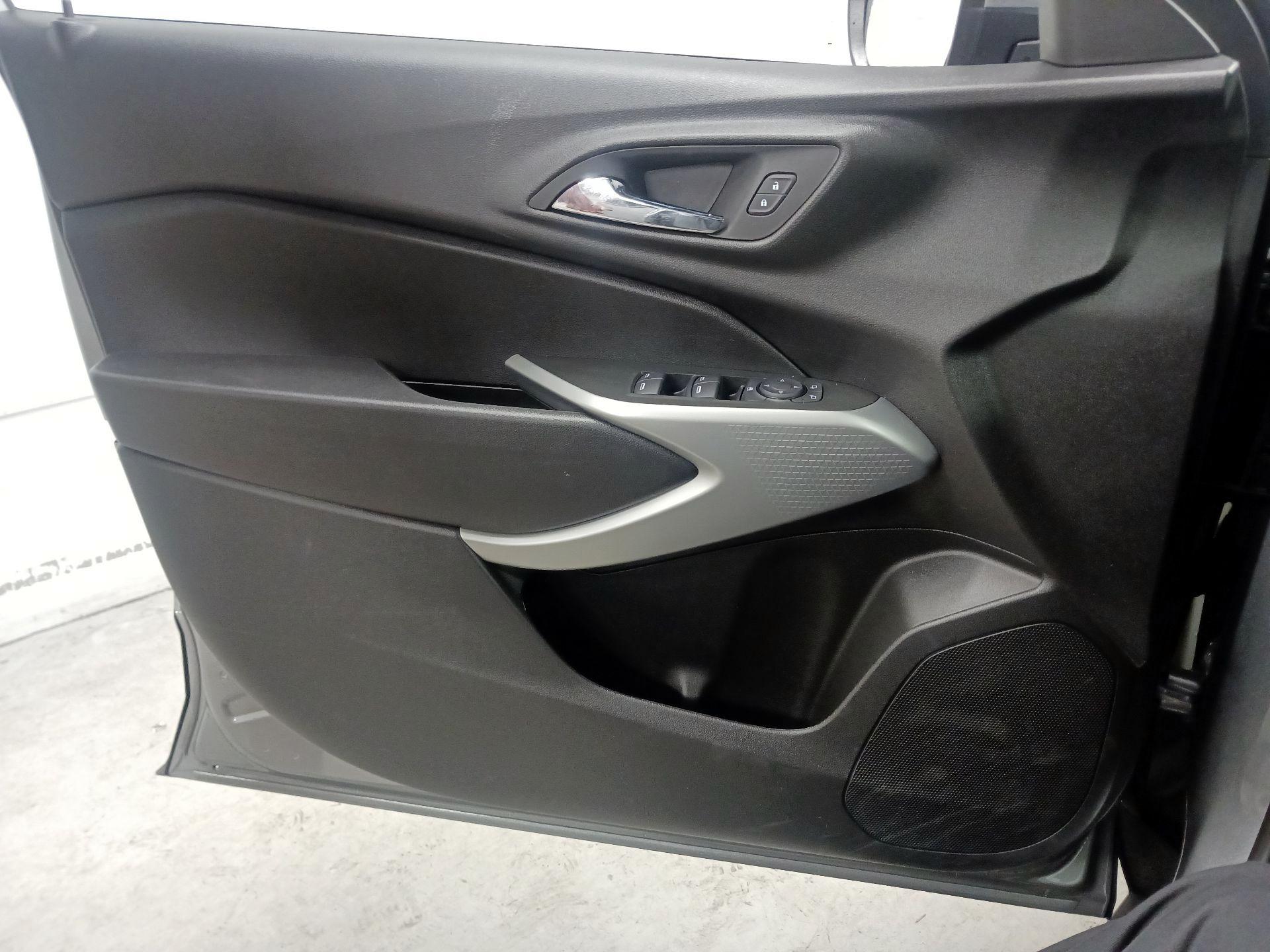 Thumbnail: 2026 Chevrolet Trax - 12