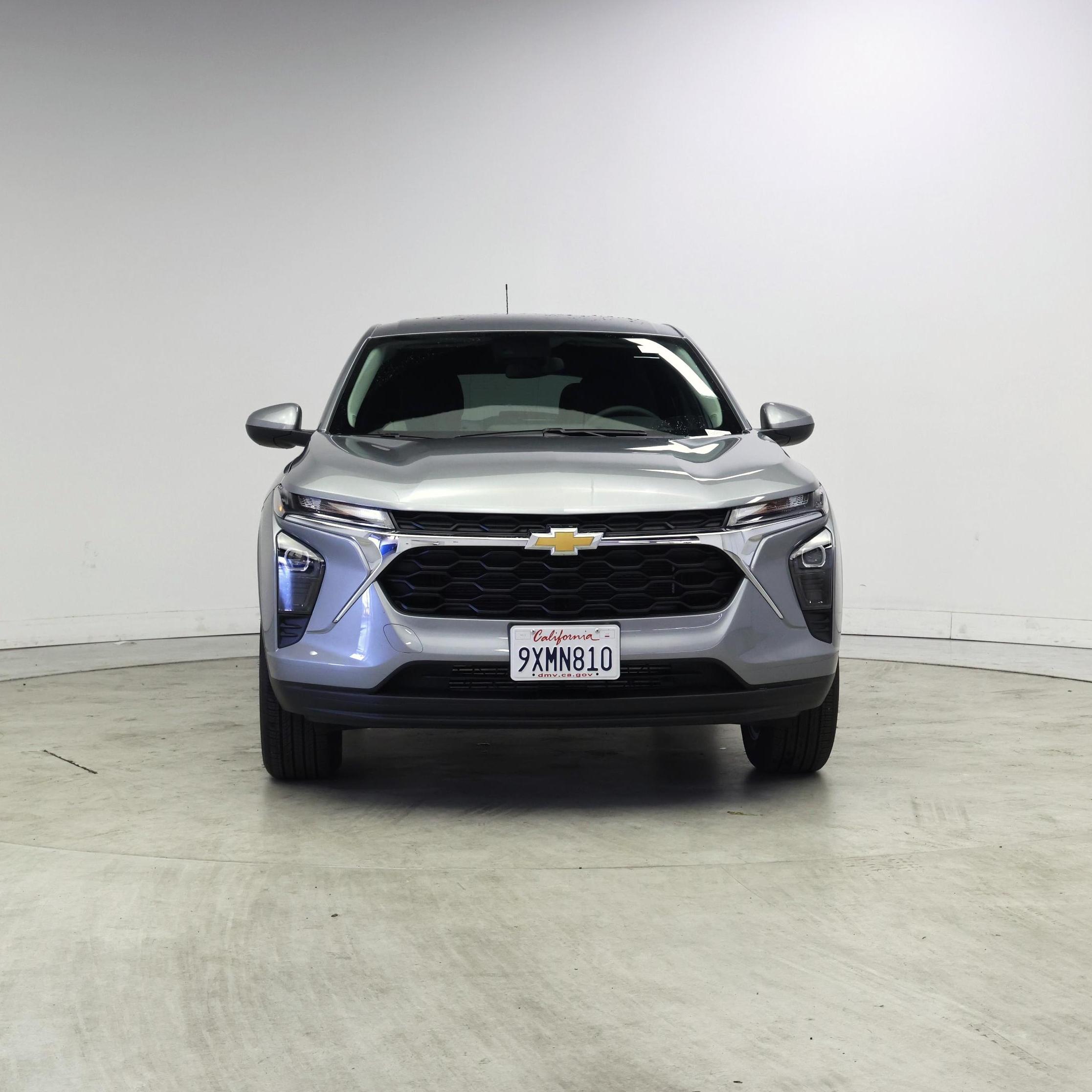 Thumbnail: 2026 Chevrolet Trax - 5