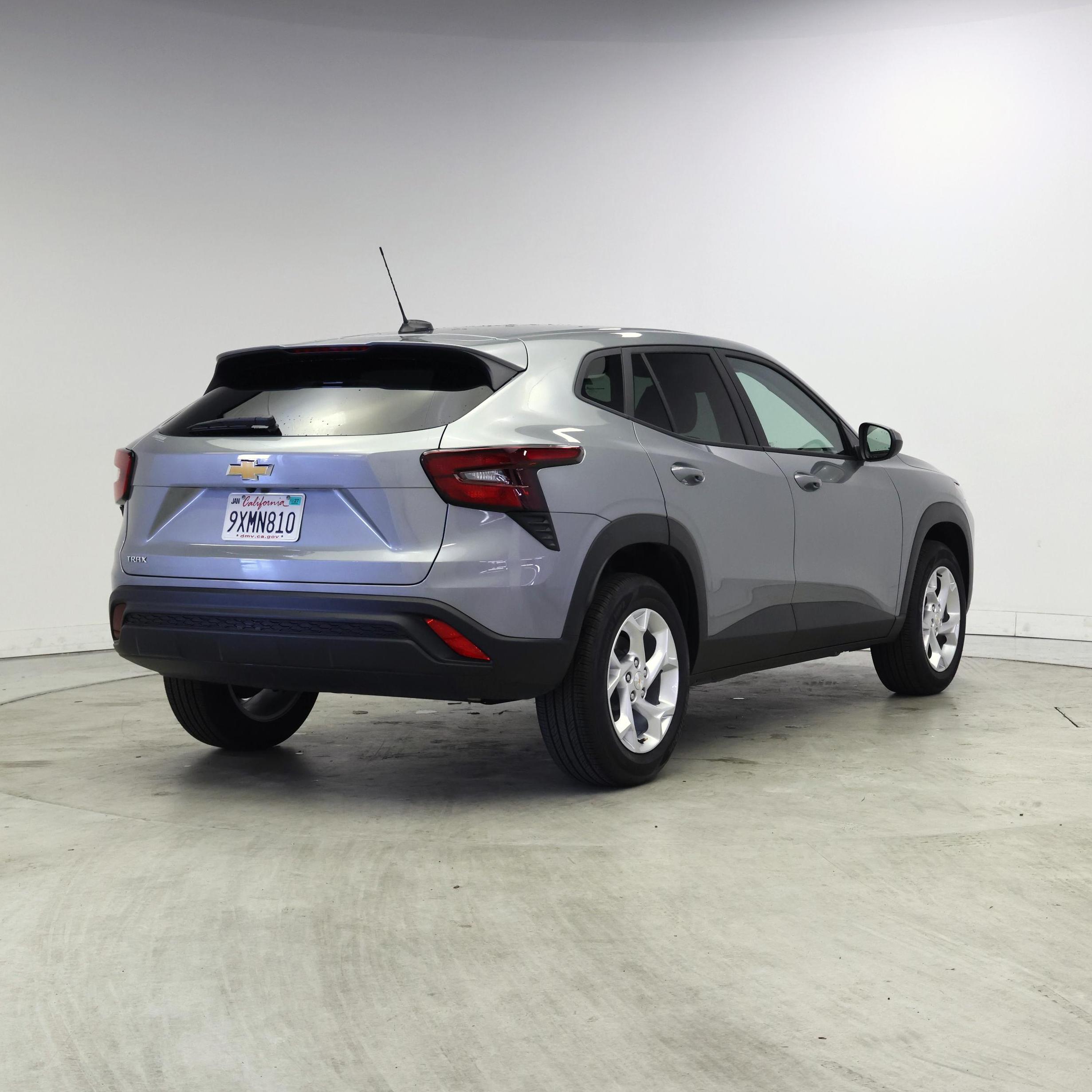 Thumbnail: 2026 Chevrolet Trax - 8