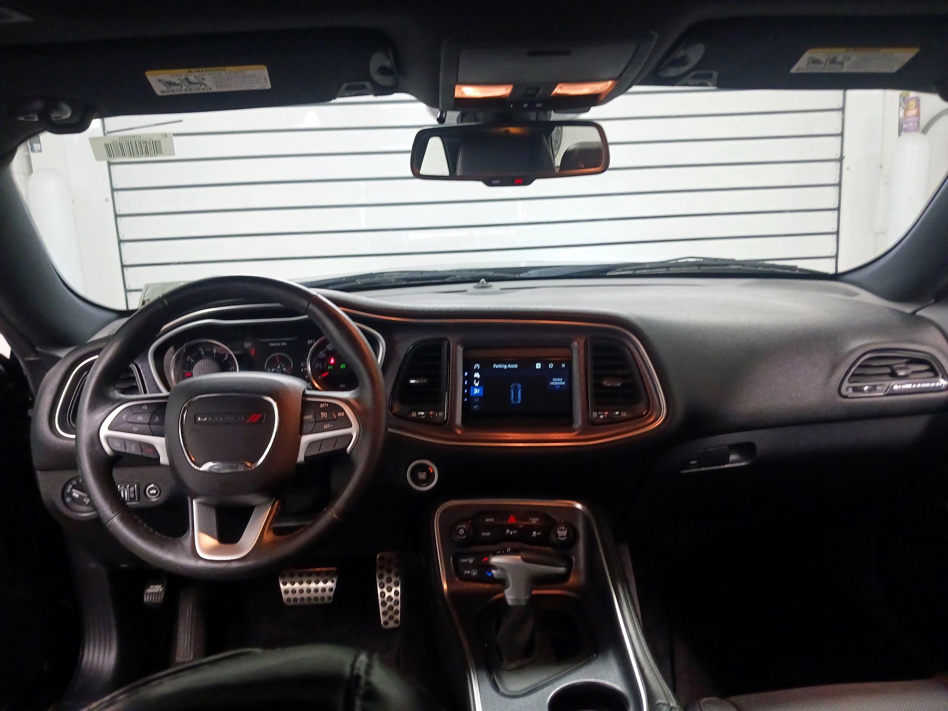 Thumbnail: 2017 Dodge Challenger - 9