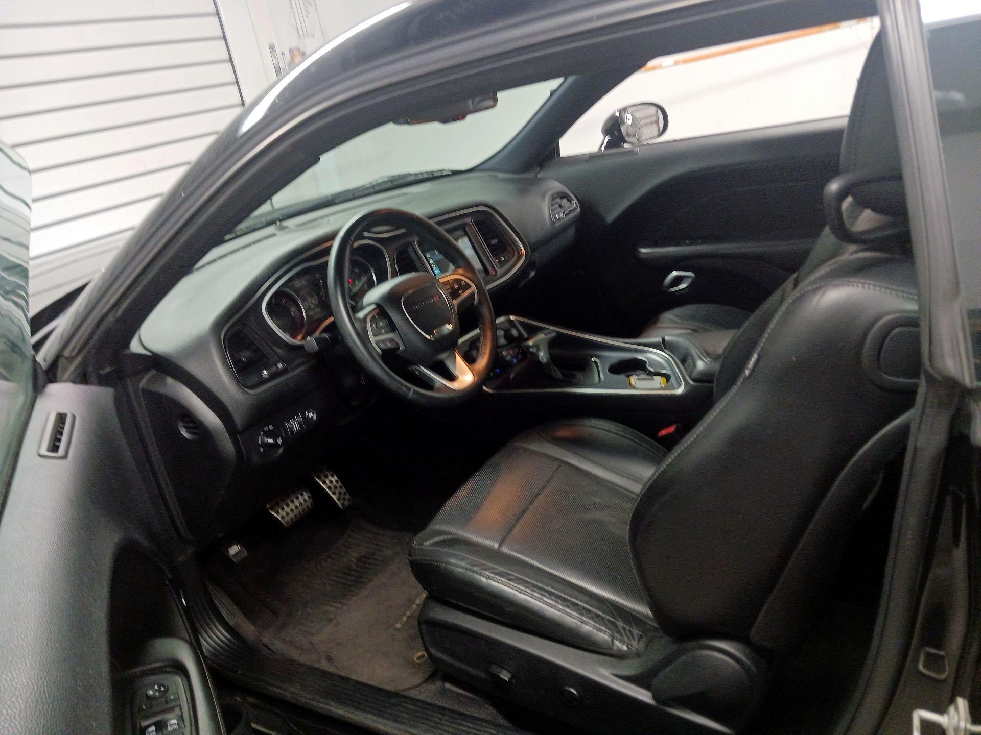 Thumbnail: 2017 Dodge Challenger - 11