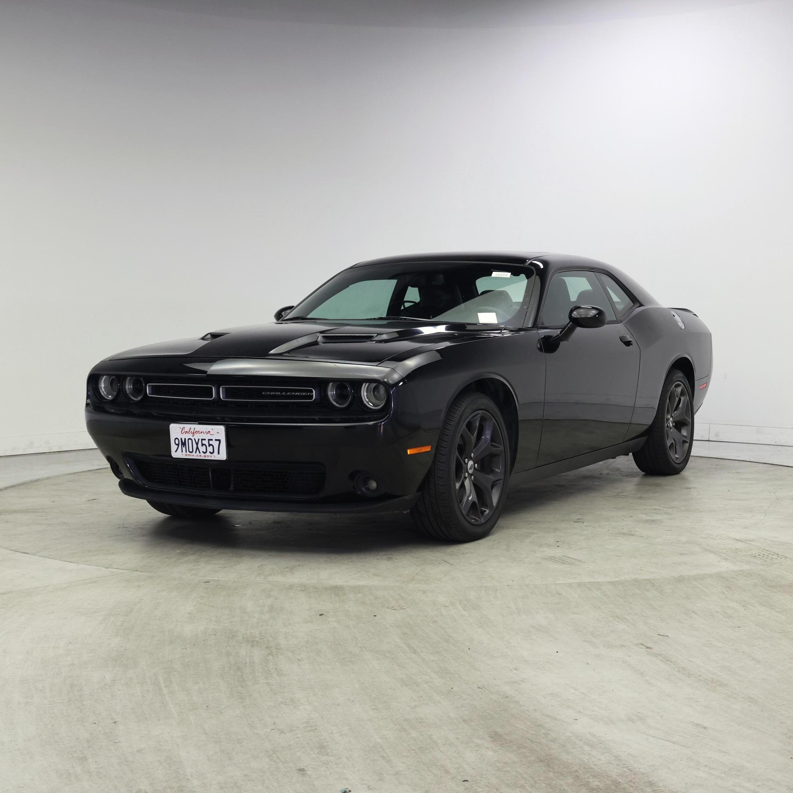 Thumbnail: 2017 Dodge Challenger - 4