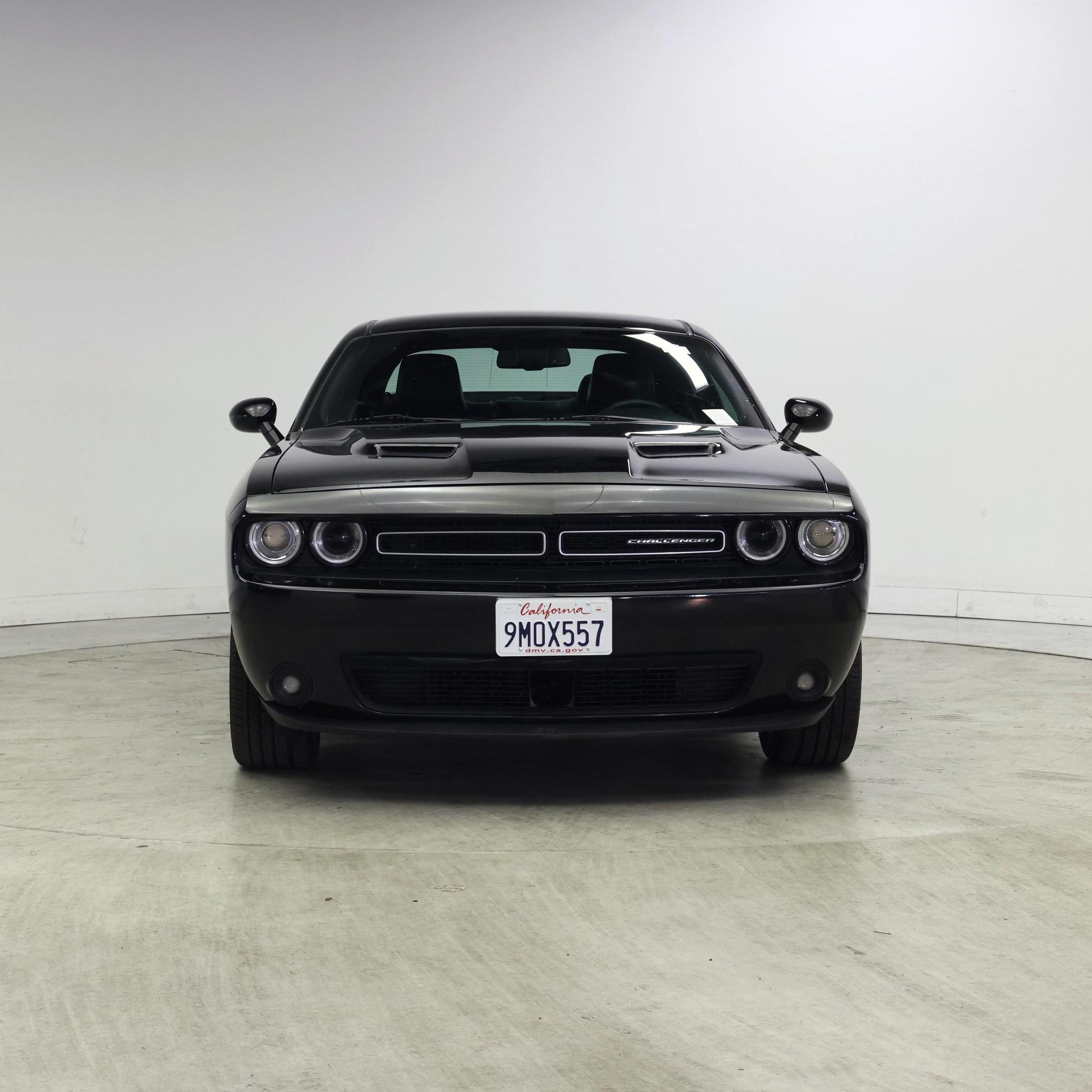 Thumbnail: 2017 Dodge Challenger - 5