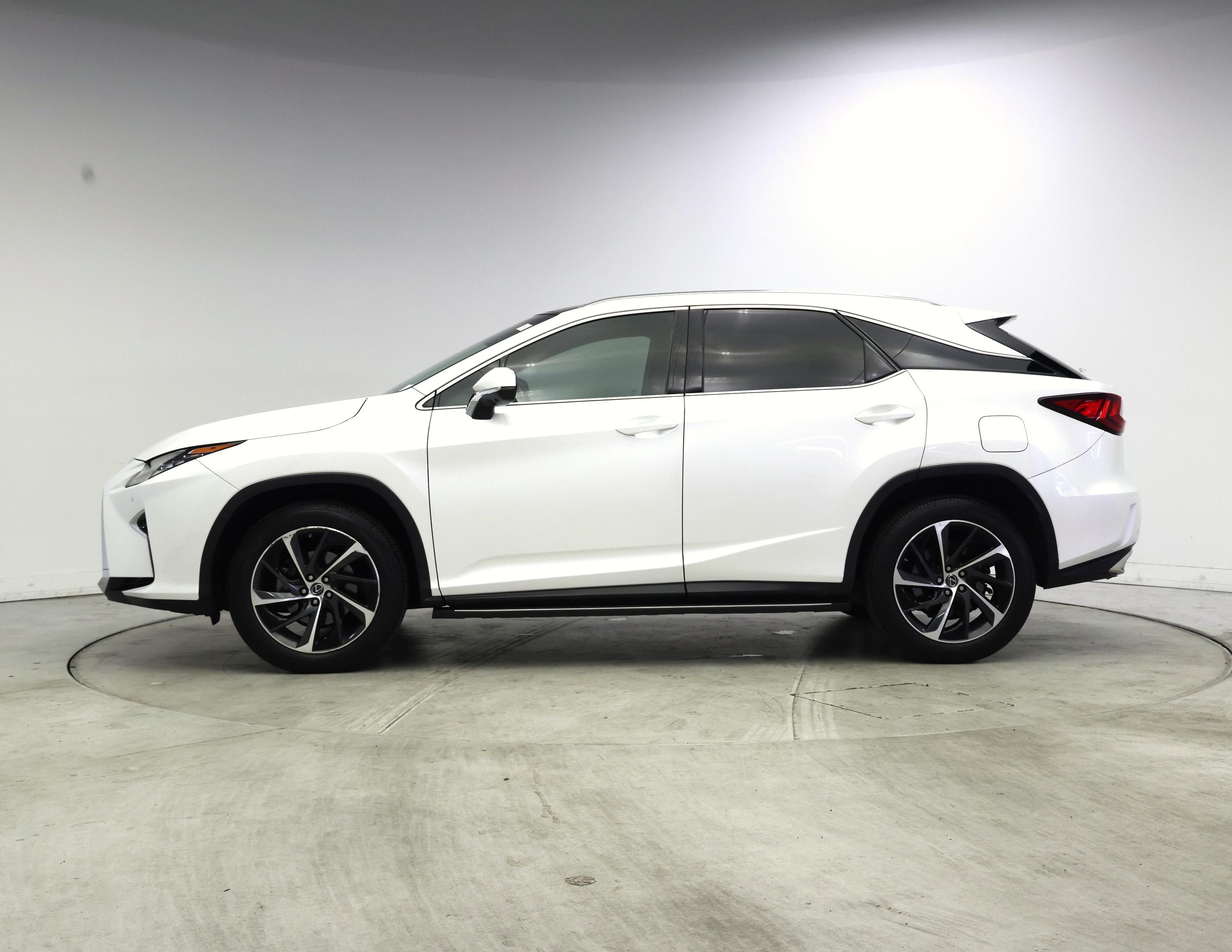 Thumbnail: 2018 Lexus RX - 3