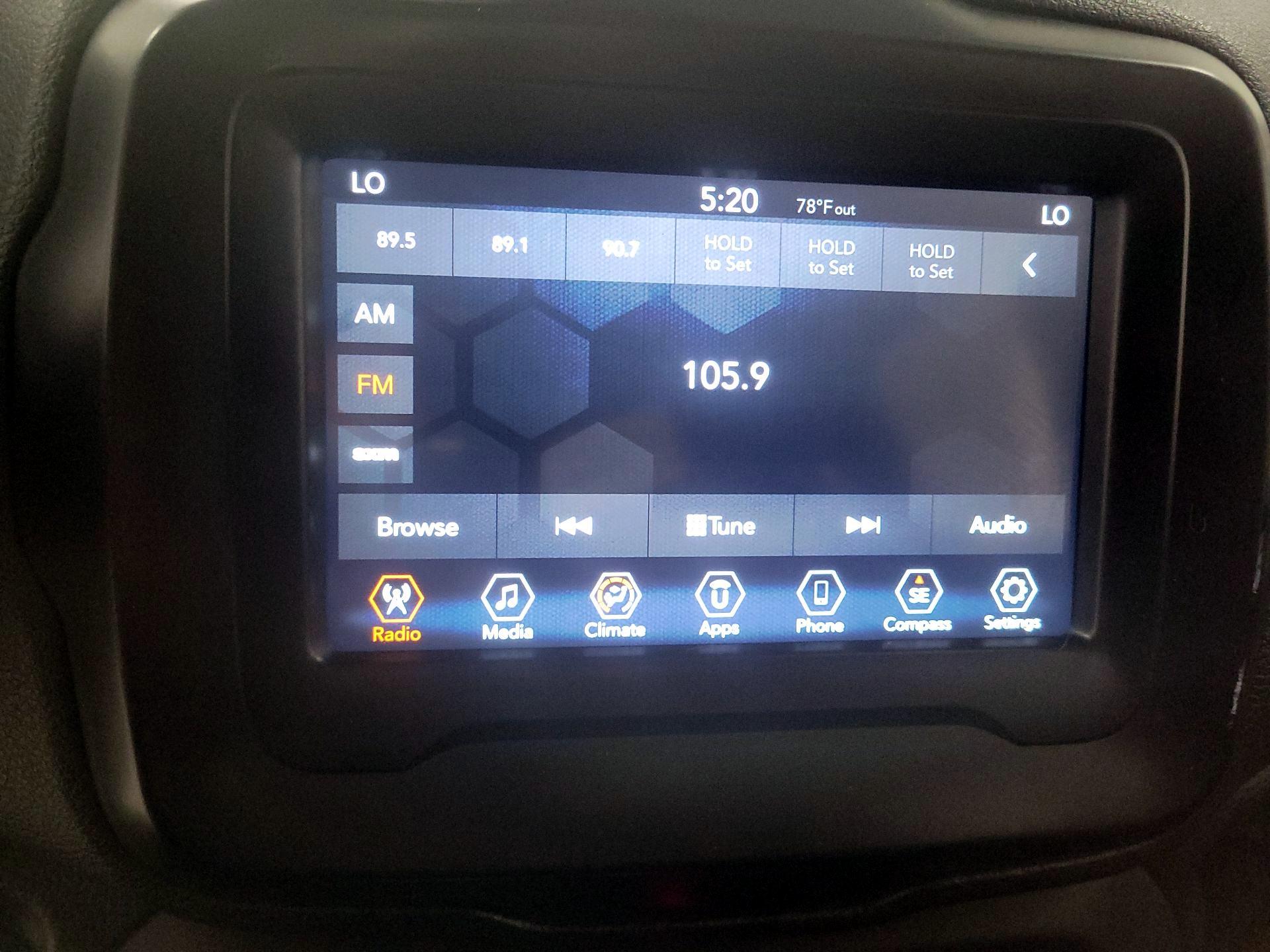 Thumbnail: 2018 Jeep Renegade - 14