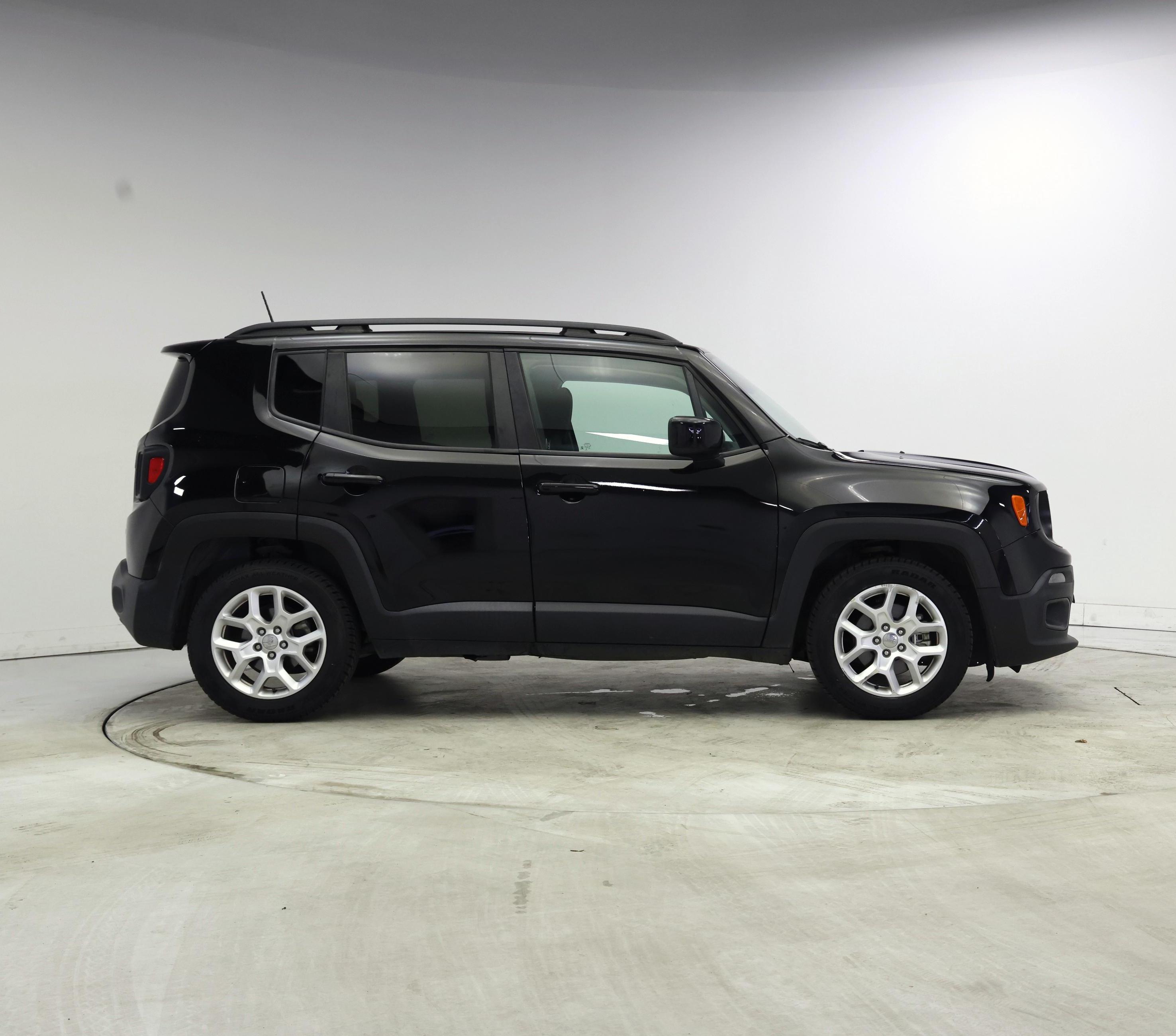 Thumbnail: 2018 Jeep Renegade - 7