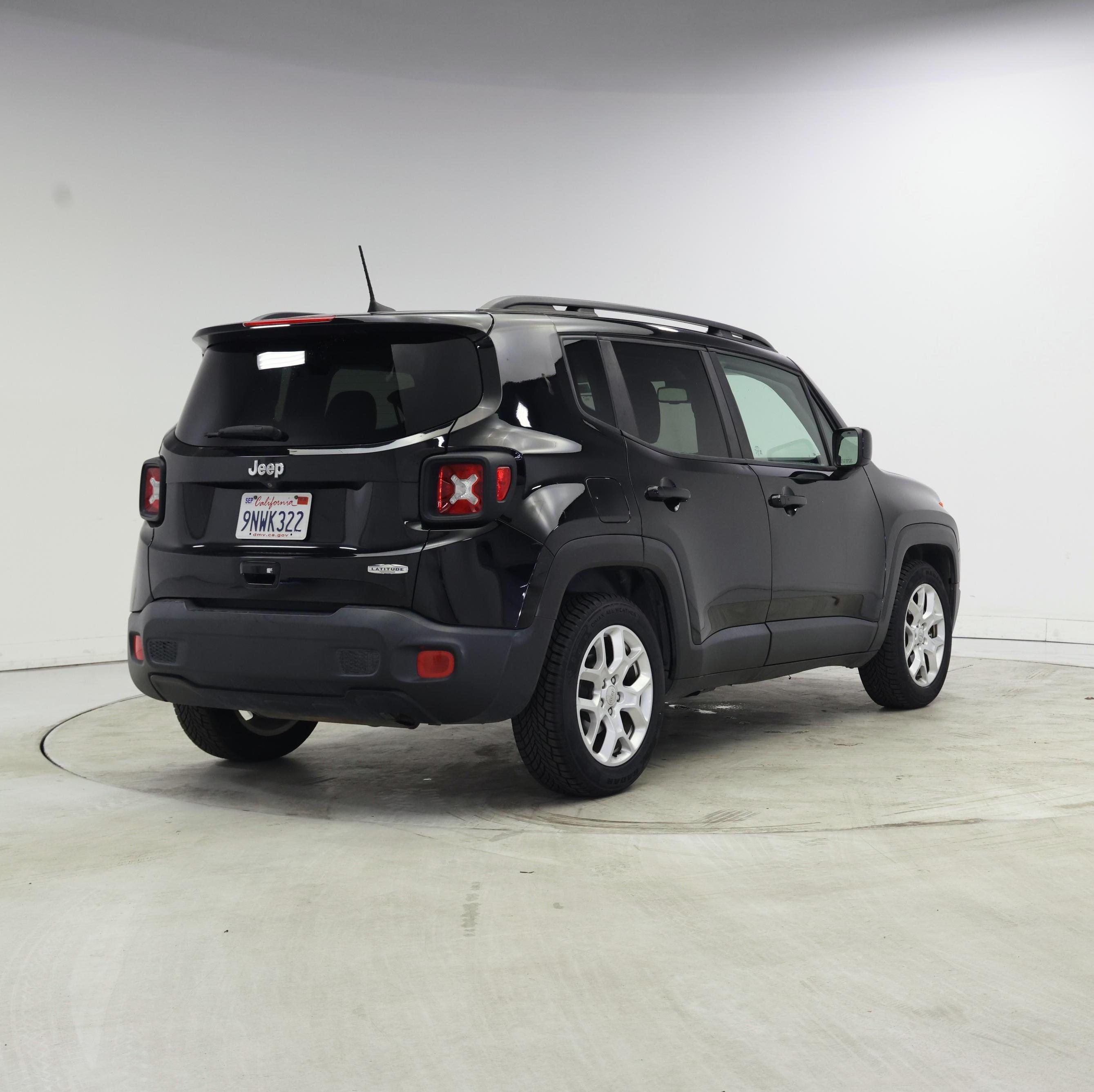 Thumbnail: 2018 Jeep Renegade - 8