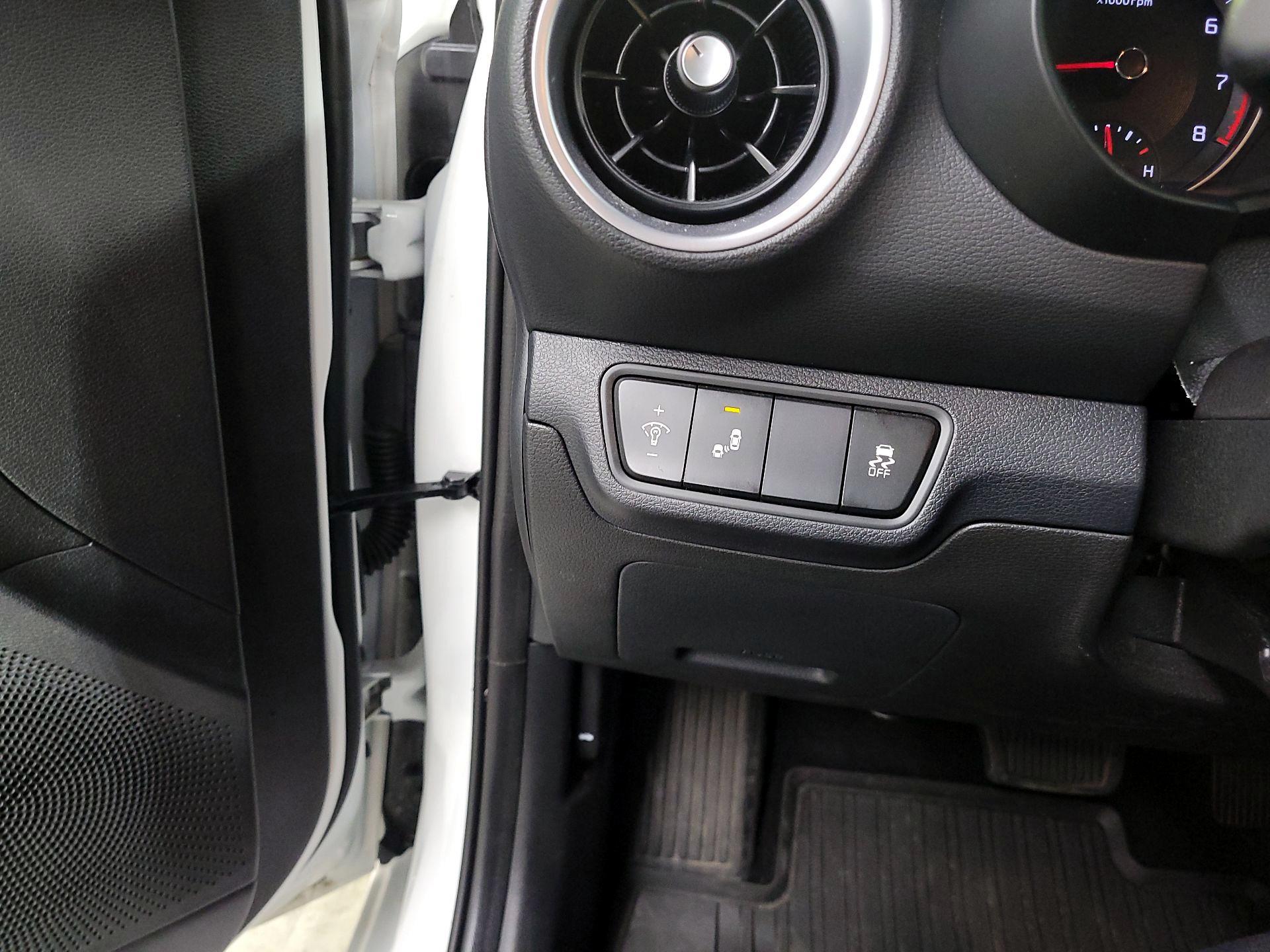 Thumbnail: 2023 Kia Forte - 13