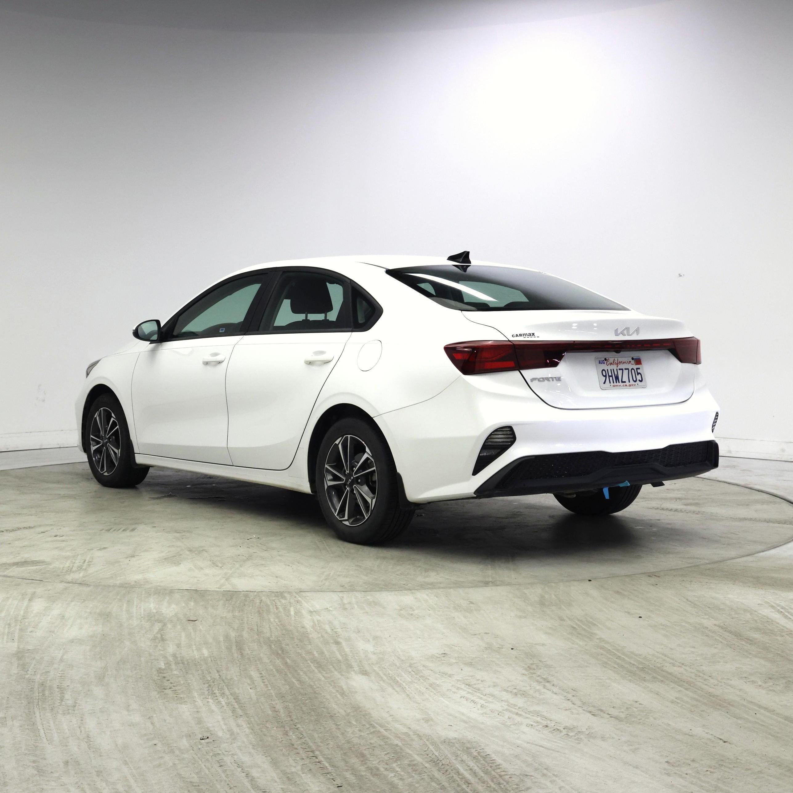 Thumbnail: 2023 Kia Forte - 2