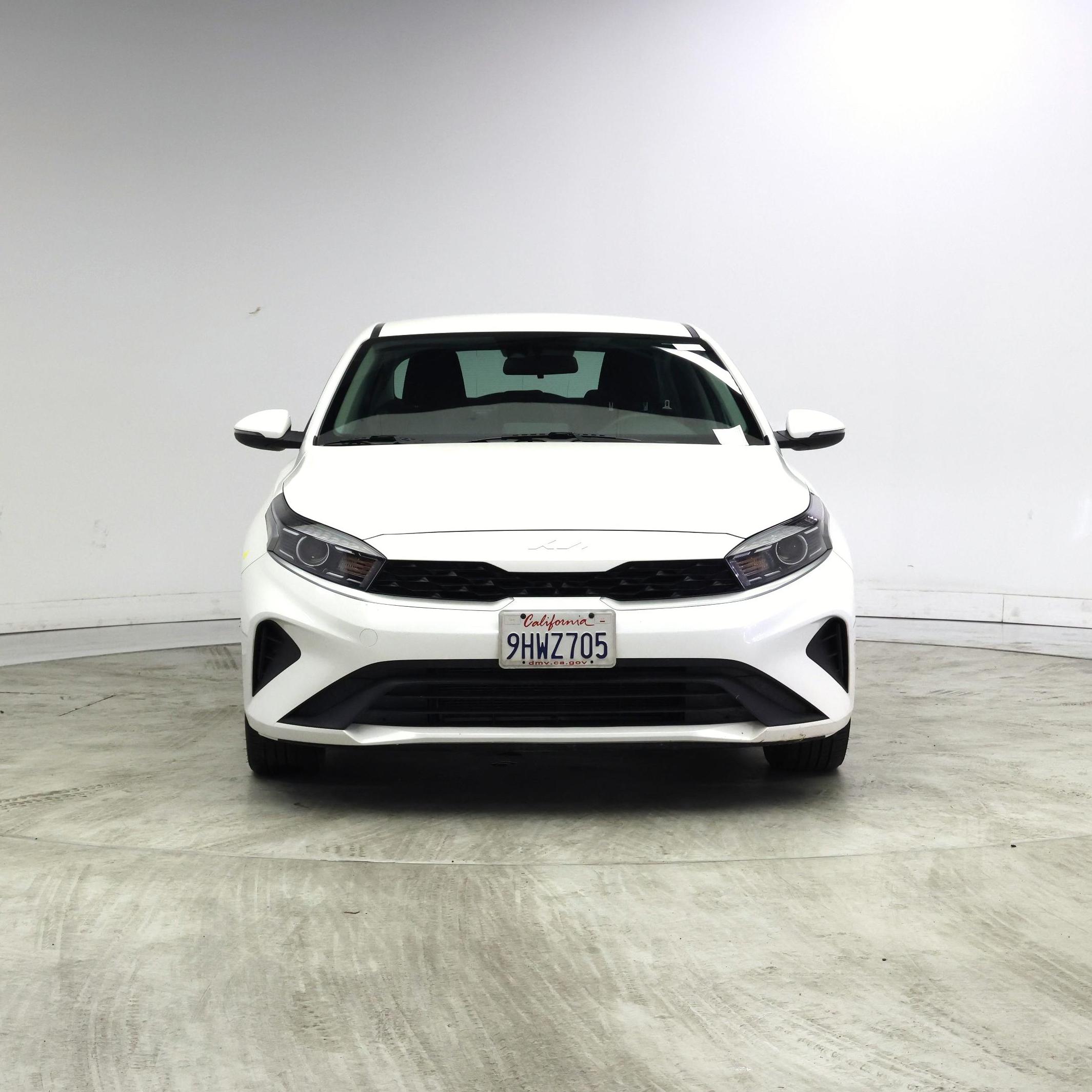 Thumbnail: 2023 Kia Forte - 5