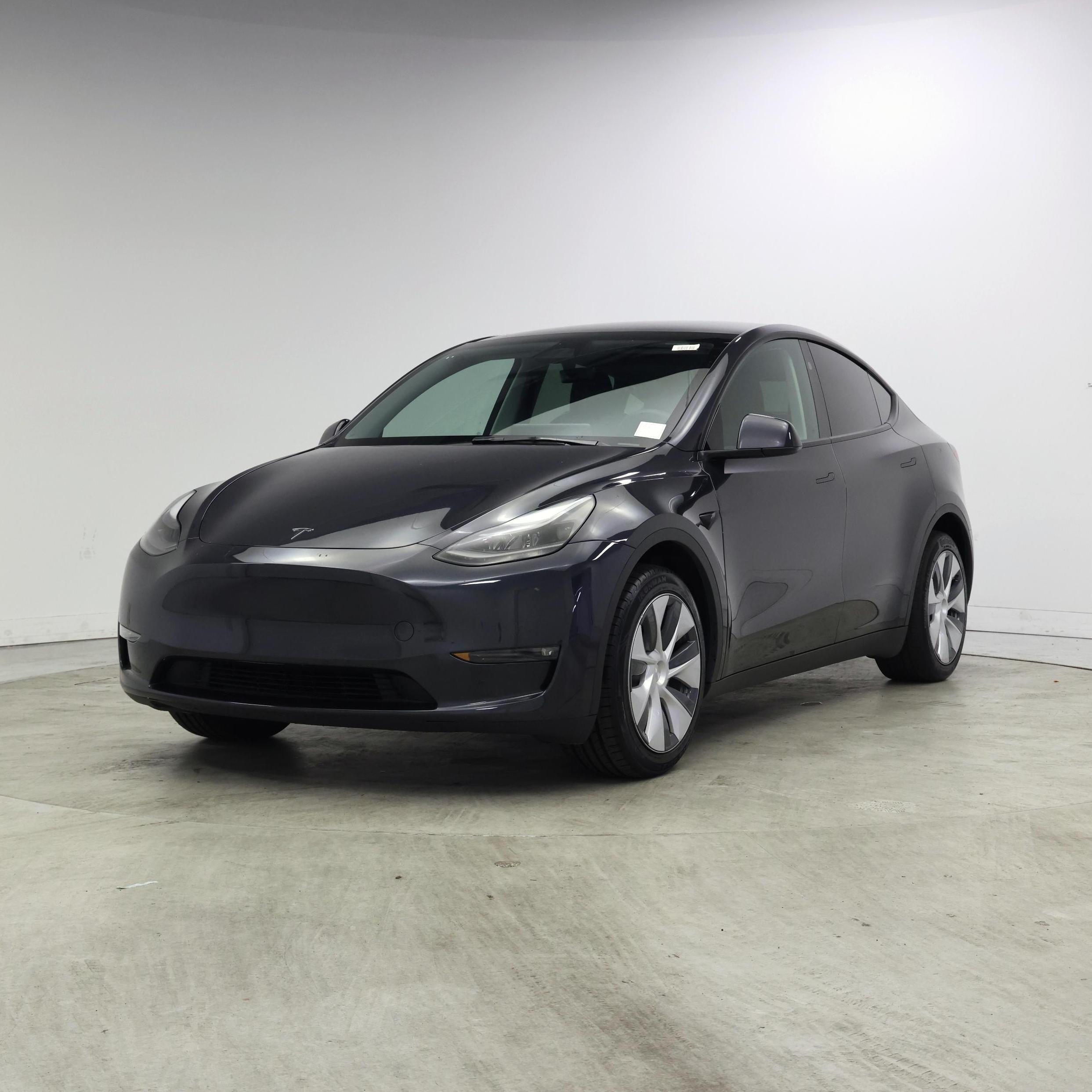 Thumbnail: 2024 Tesla Model Y - 4