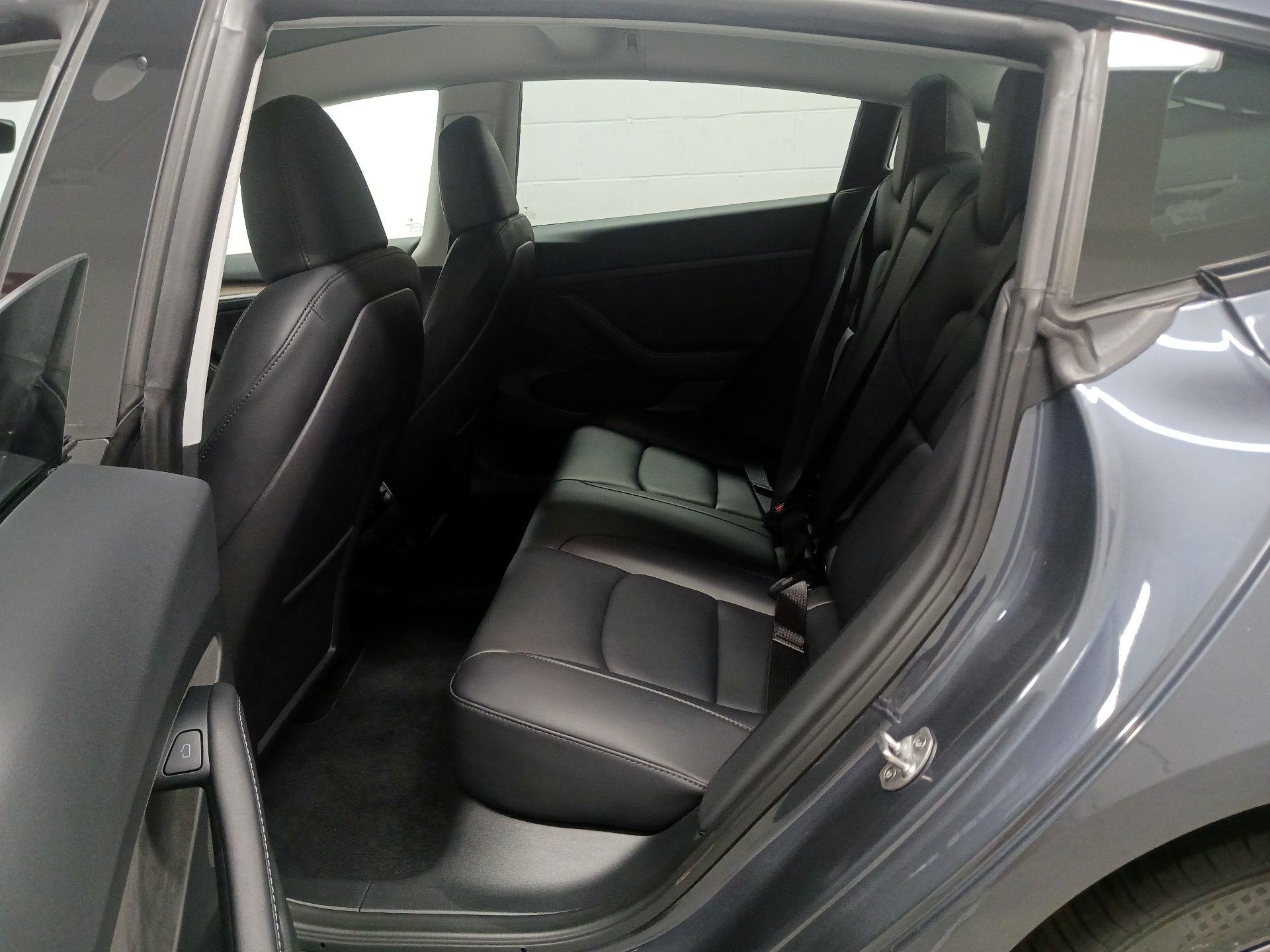 Thumbnail: 2023 Tesla Model 3 - 16