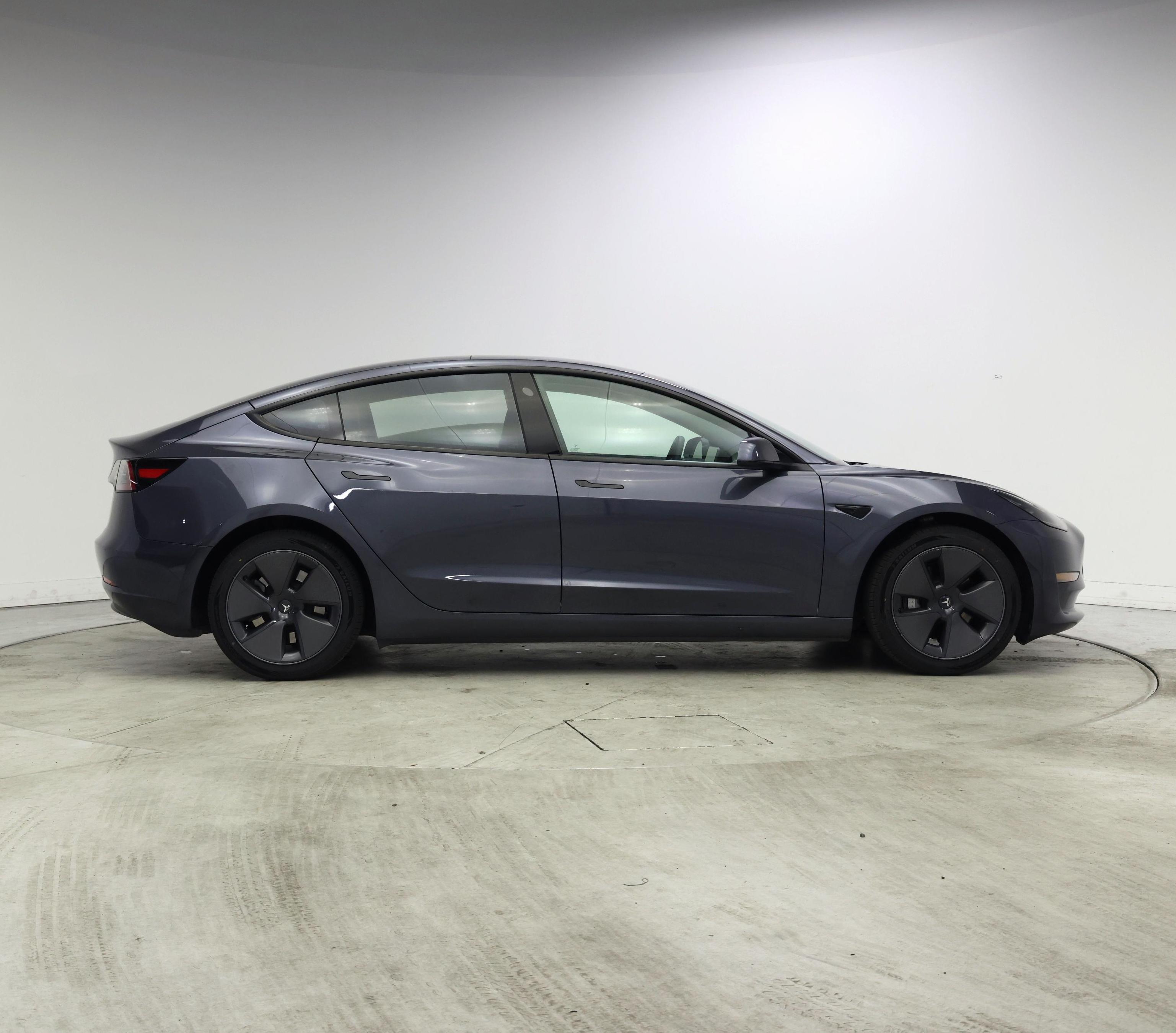 Thumbnail: 2023 Tesla Model 3 - 7