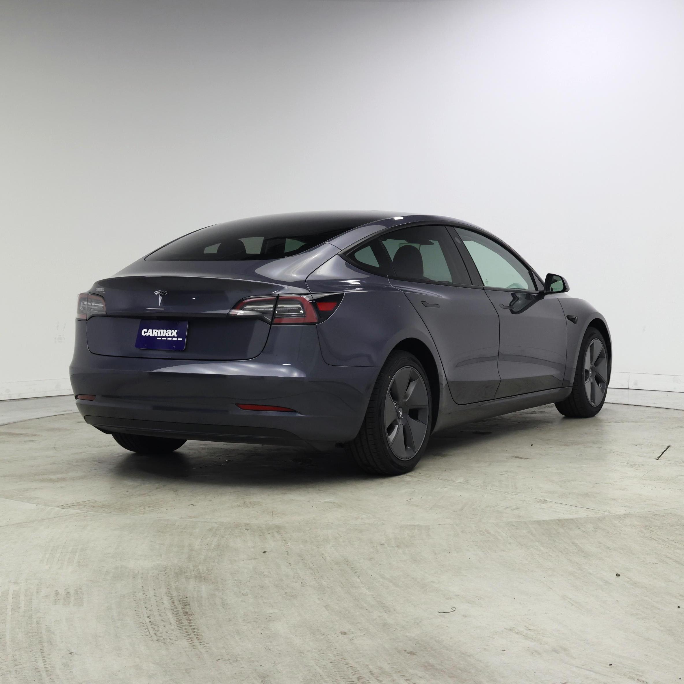 Thumbnail: 2023 Tesla Model 3 - 8