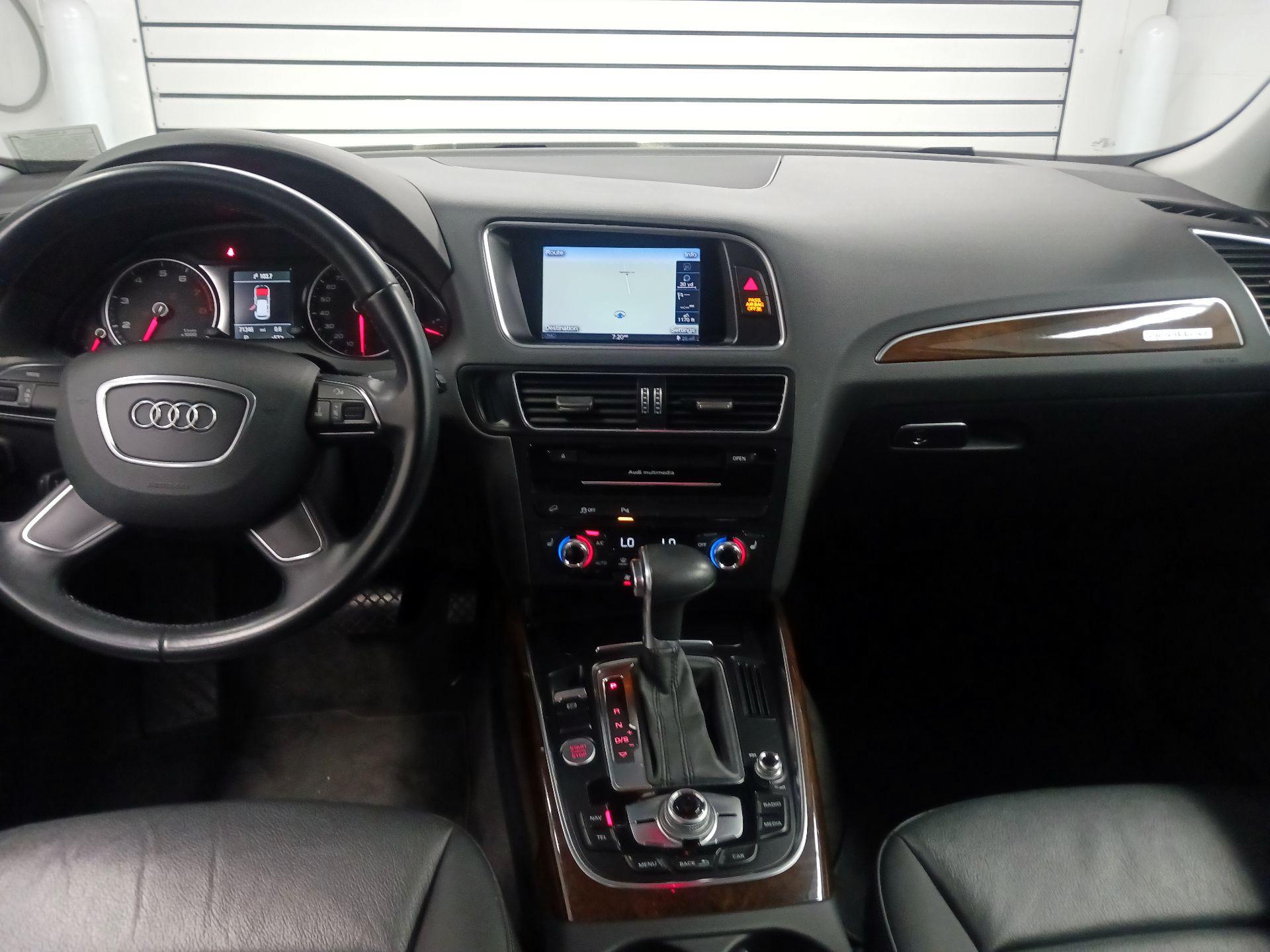 Thumbnail: 2015 Audi Q5 - 9