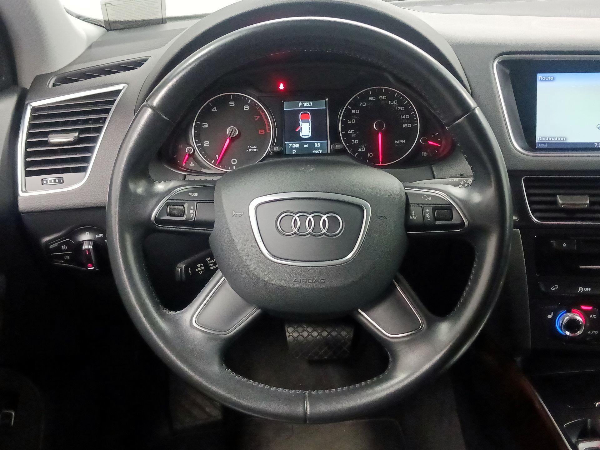 Thumbnail: 2015 Audi Q5 - 10