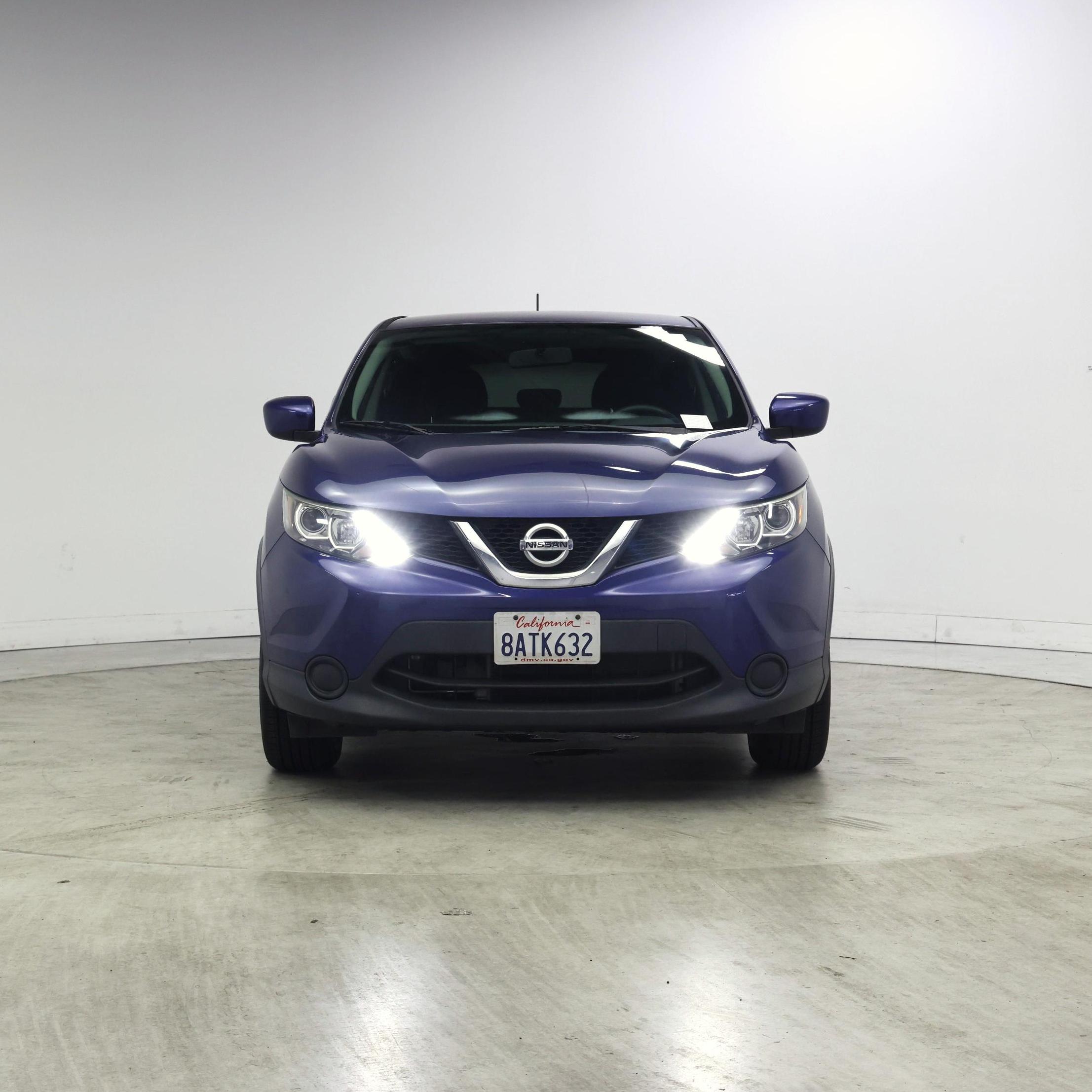 Thumbnail: 2017 Nissan Rogue Sport - 5