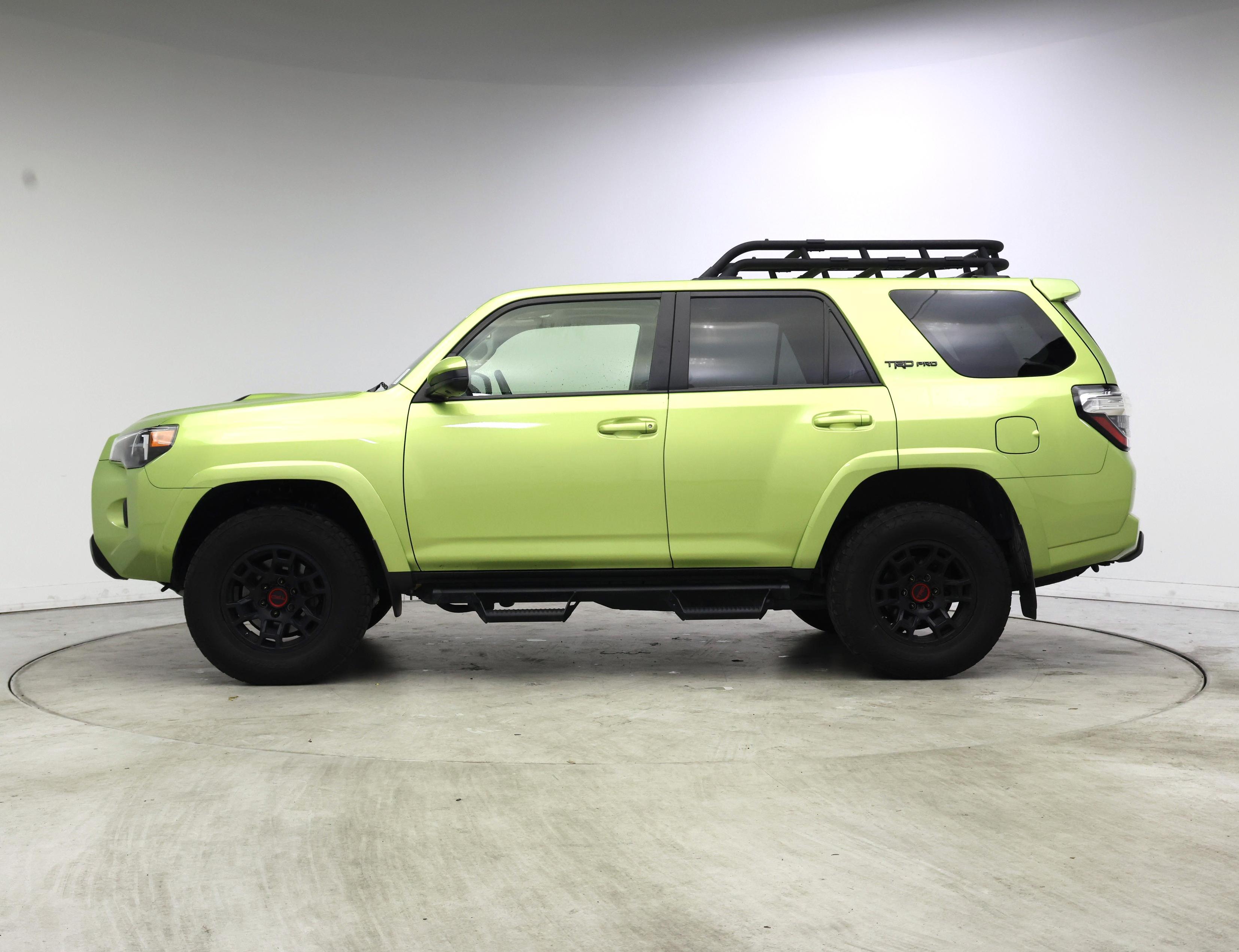 Thumbnail: 2022 Toyota 4Runner - 3
