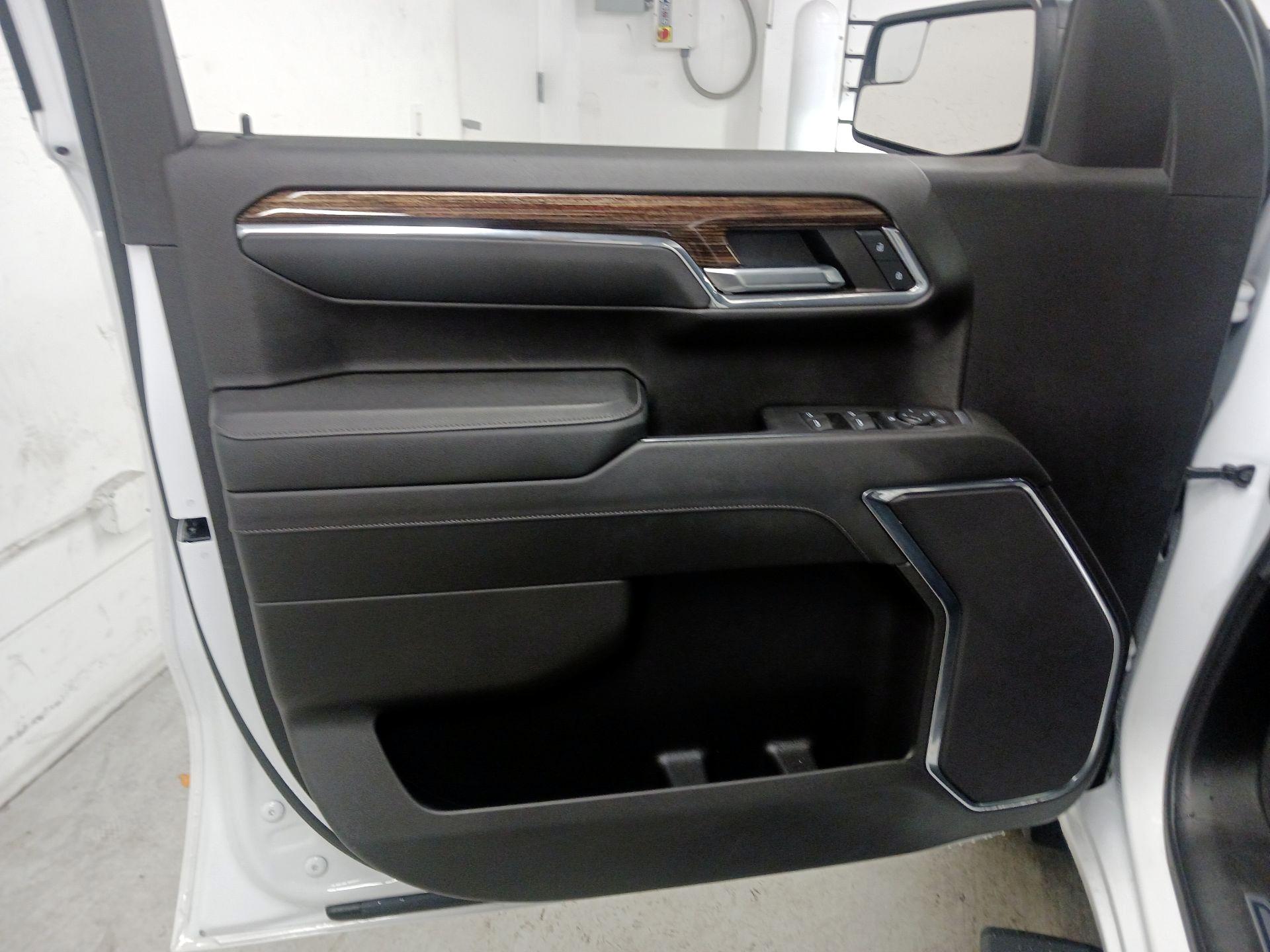 Thumbnail: 2024 GMC Sierra 1500 - 12