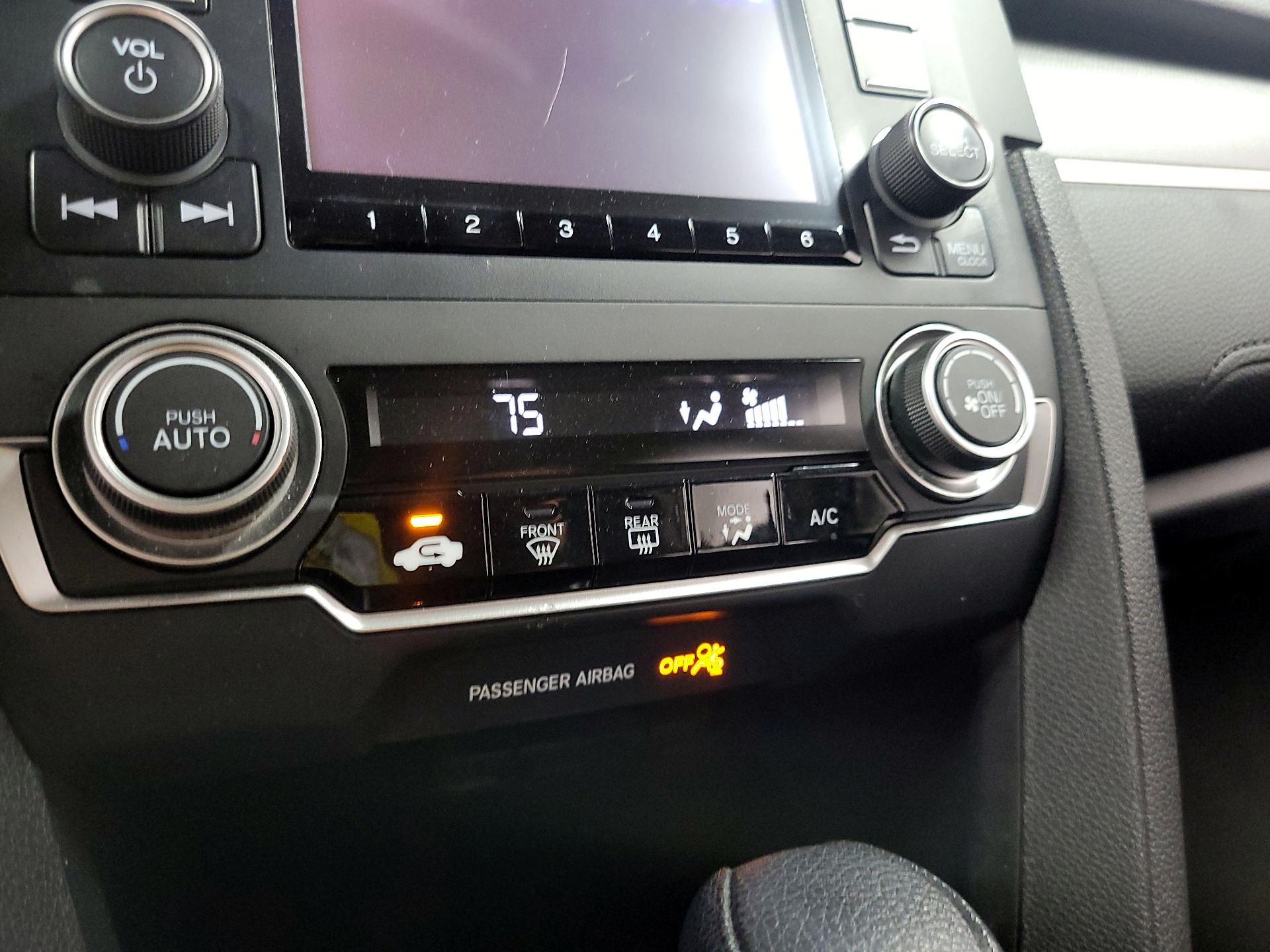 Thumbnail: 2016 Honda Civic - 16