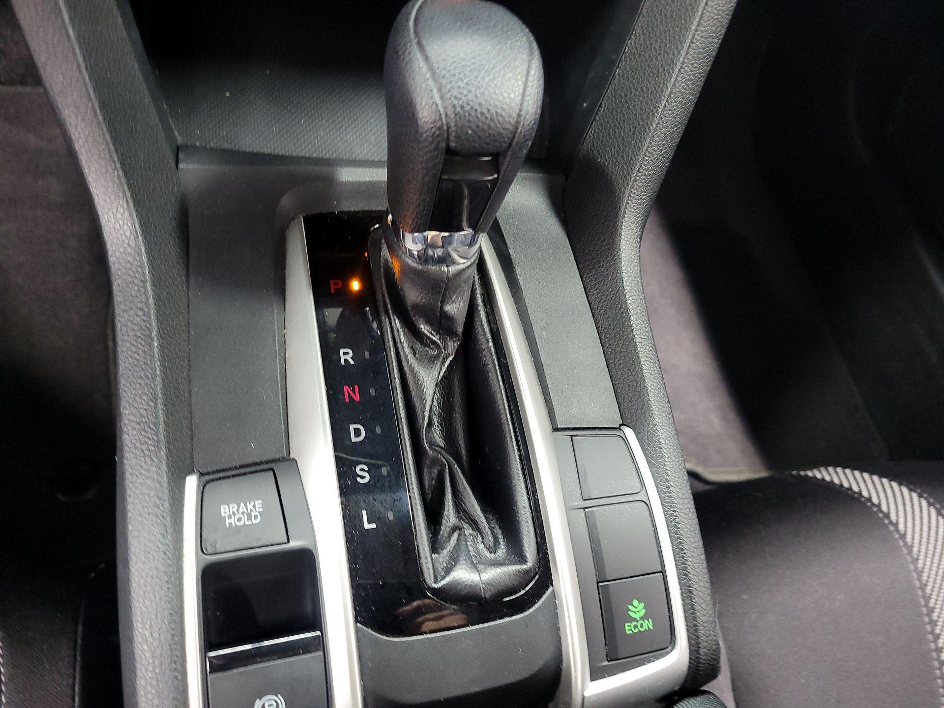 Thumbnail: 2016 Honda Civic - 17