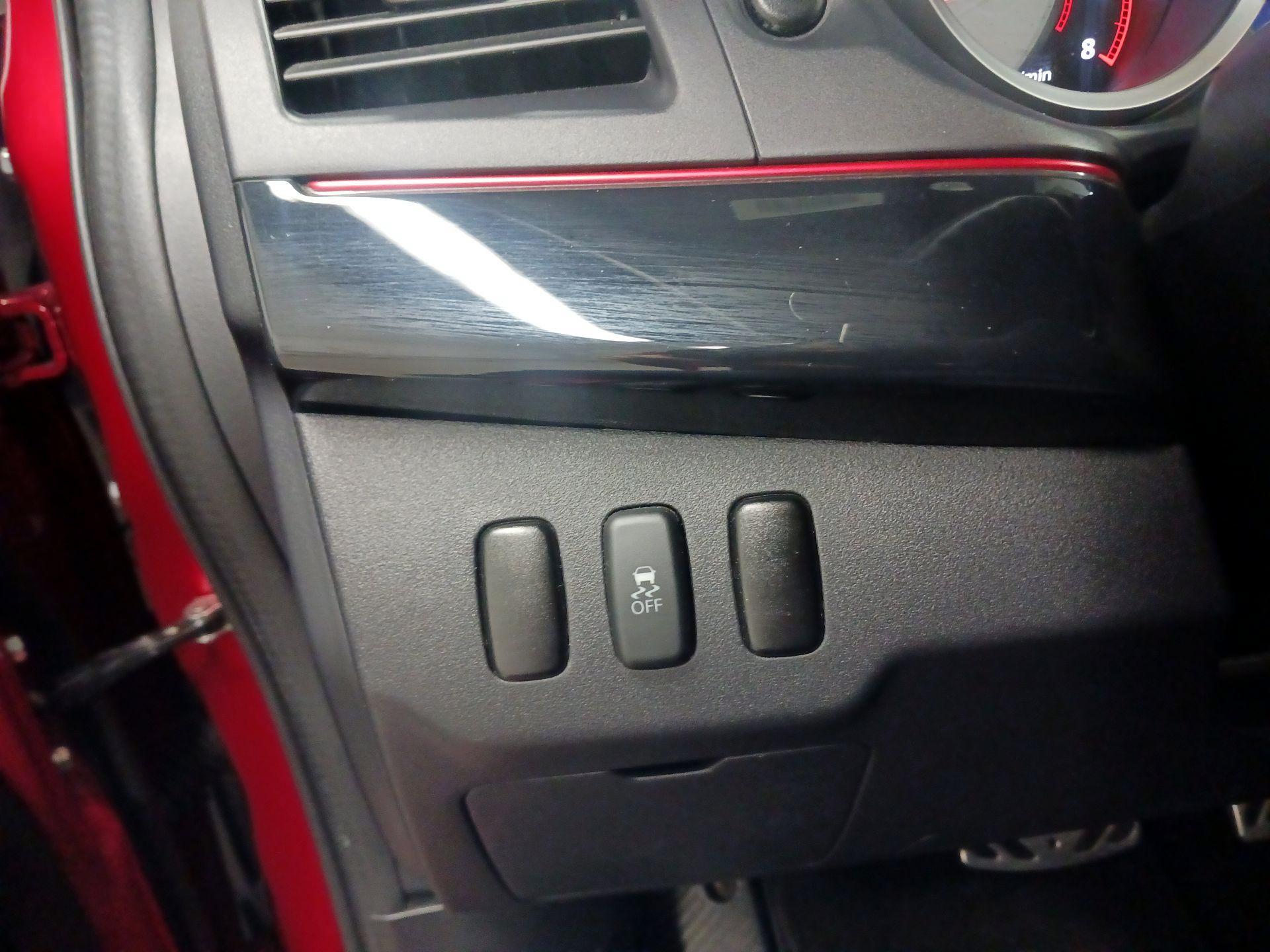 Thumbnail: 2017 Mitsubishi Lancer - 13