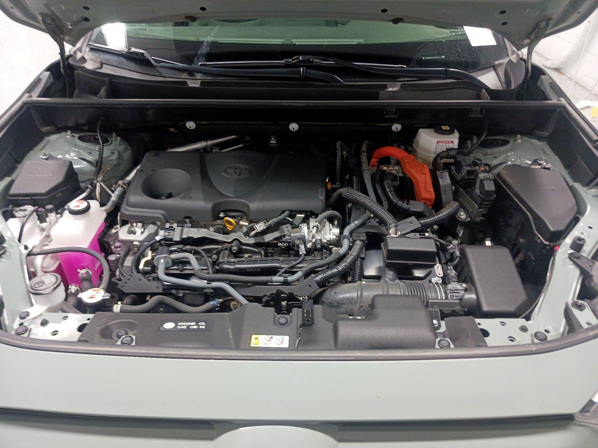 Thumbnail: 2022 Toyota RAV4 - 18