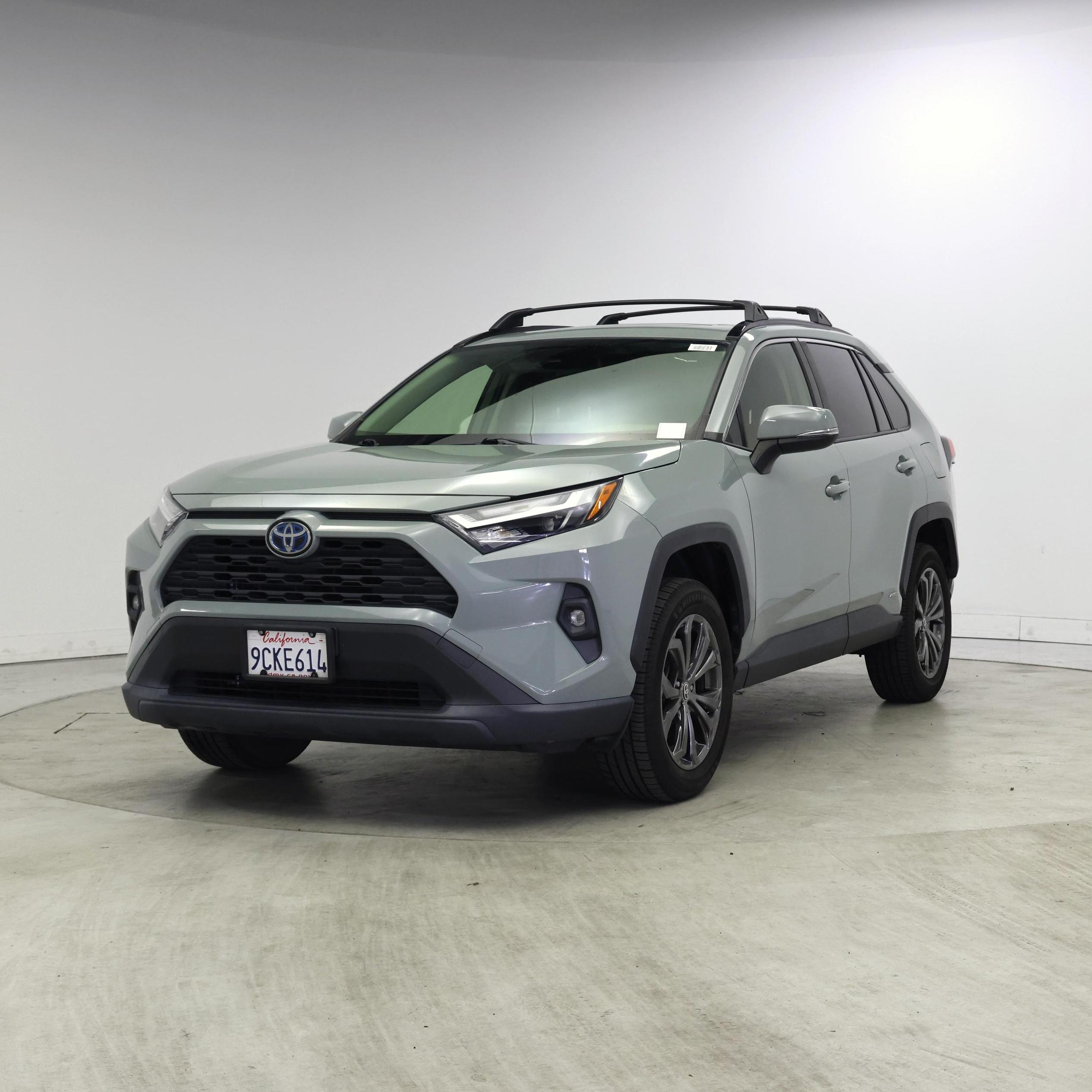 Thumbnail: 2022 Toyota RAV4 - 4