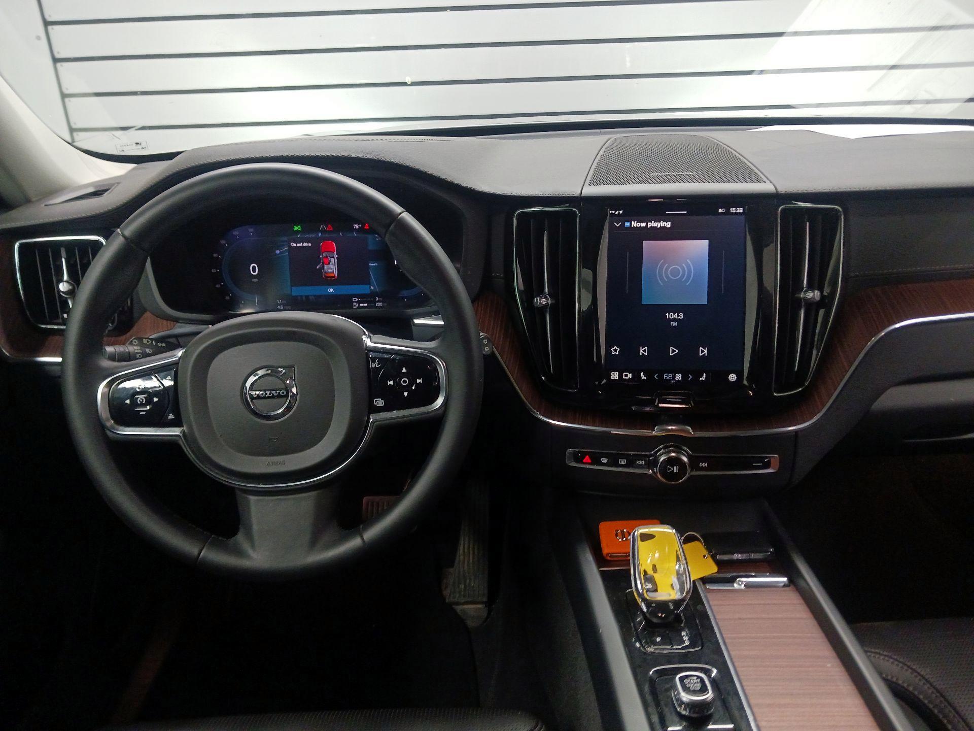 Thumbnail: 2024 Volvo XC60 - 9