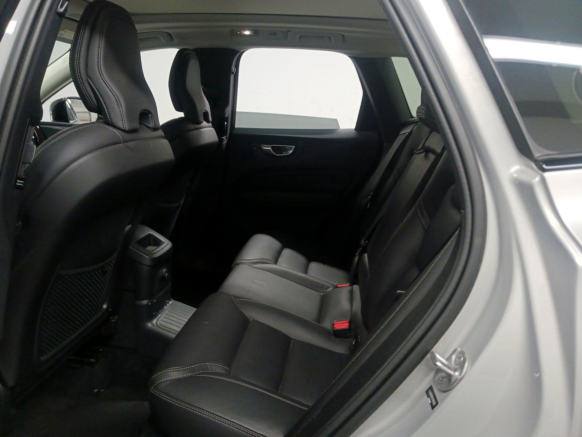 Thumbnail: 2024 Volvo XC60 - 17
