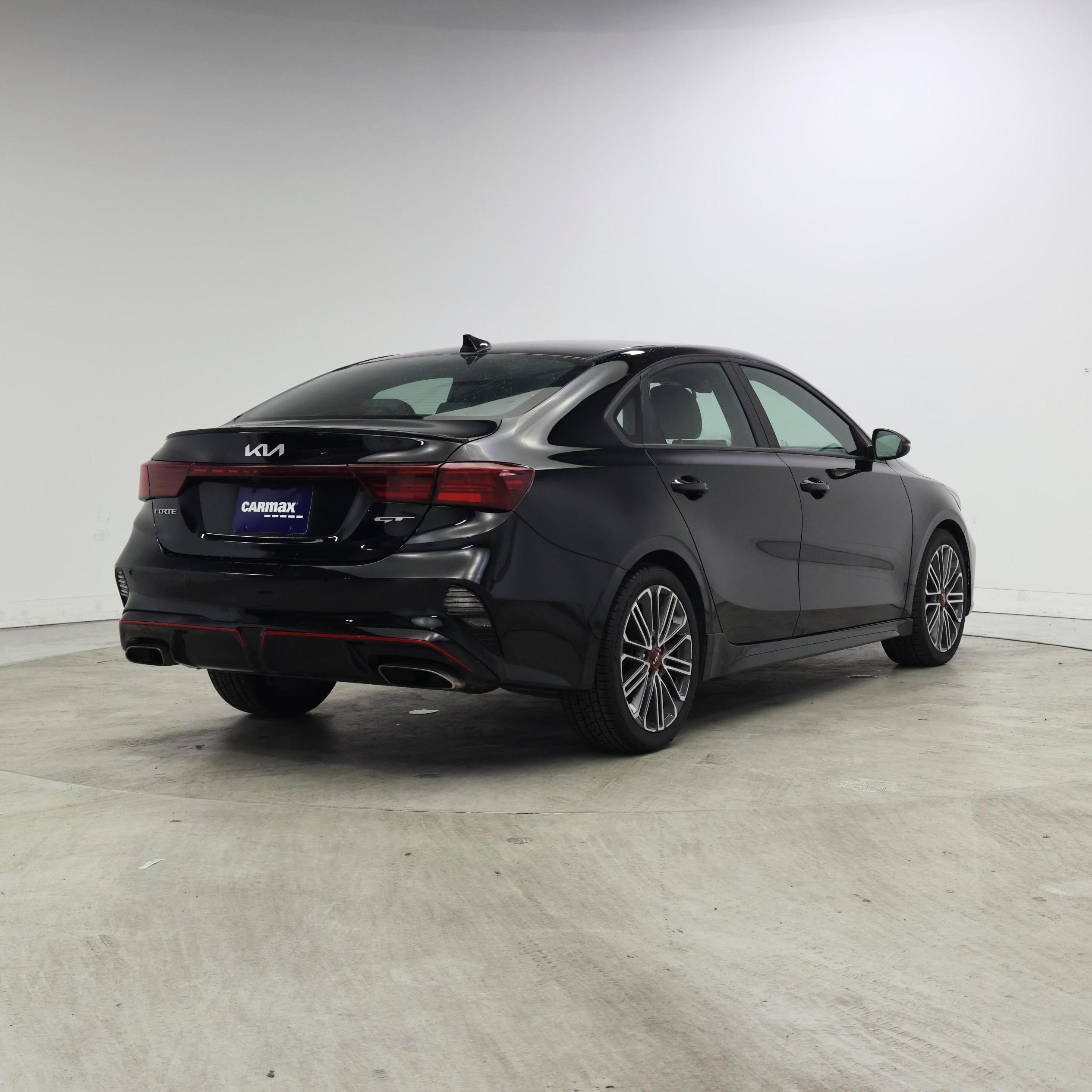 Thumbnail: 2023 Kia Forte - 8