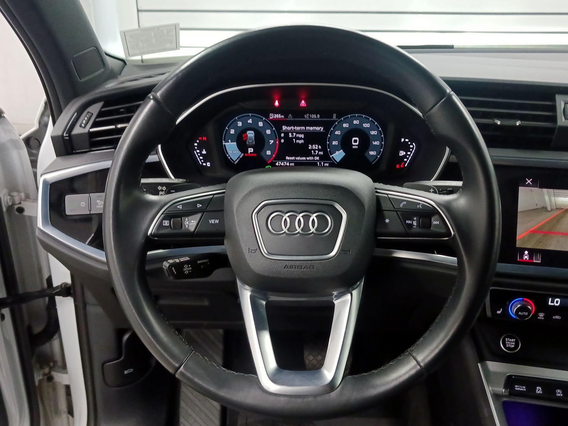 Thumbnail: 2022 Audi Q3 - 10