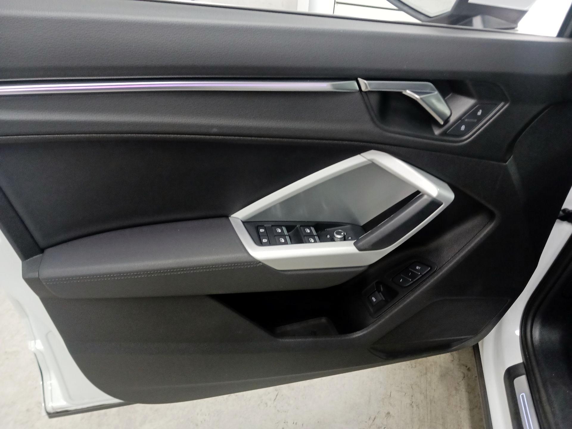 Thumbnail: 2022 Audi Q3 - 12