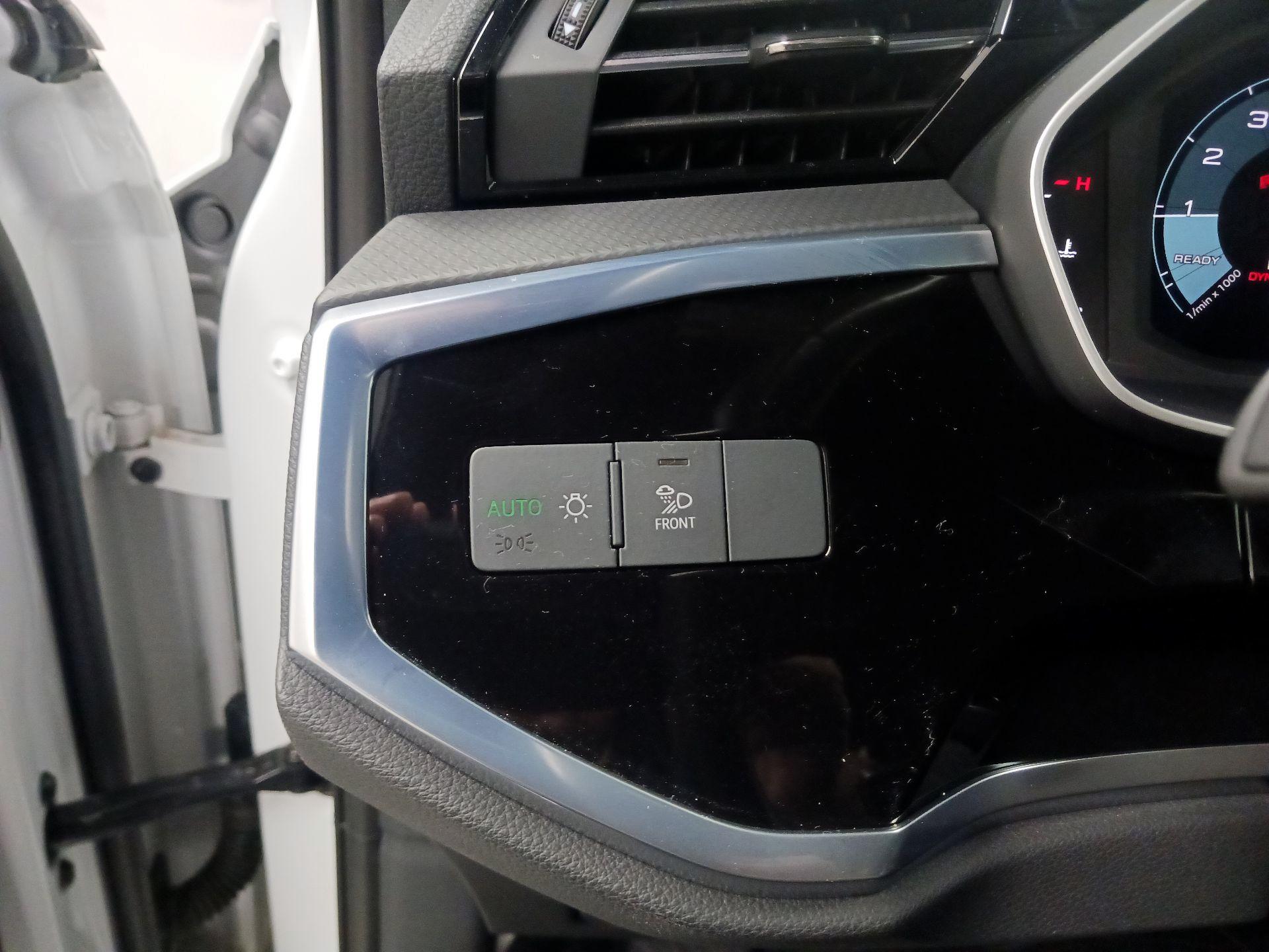 Thumbnail: 2022 Audi Q3 - 13