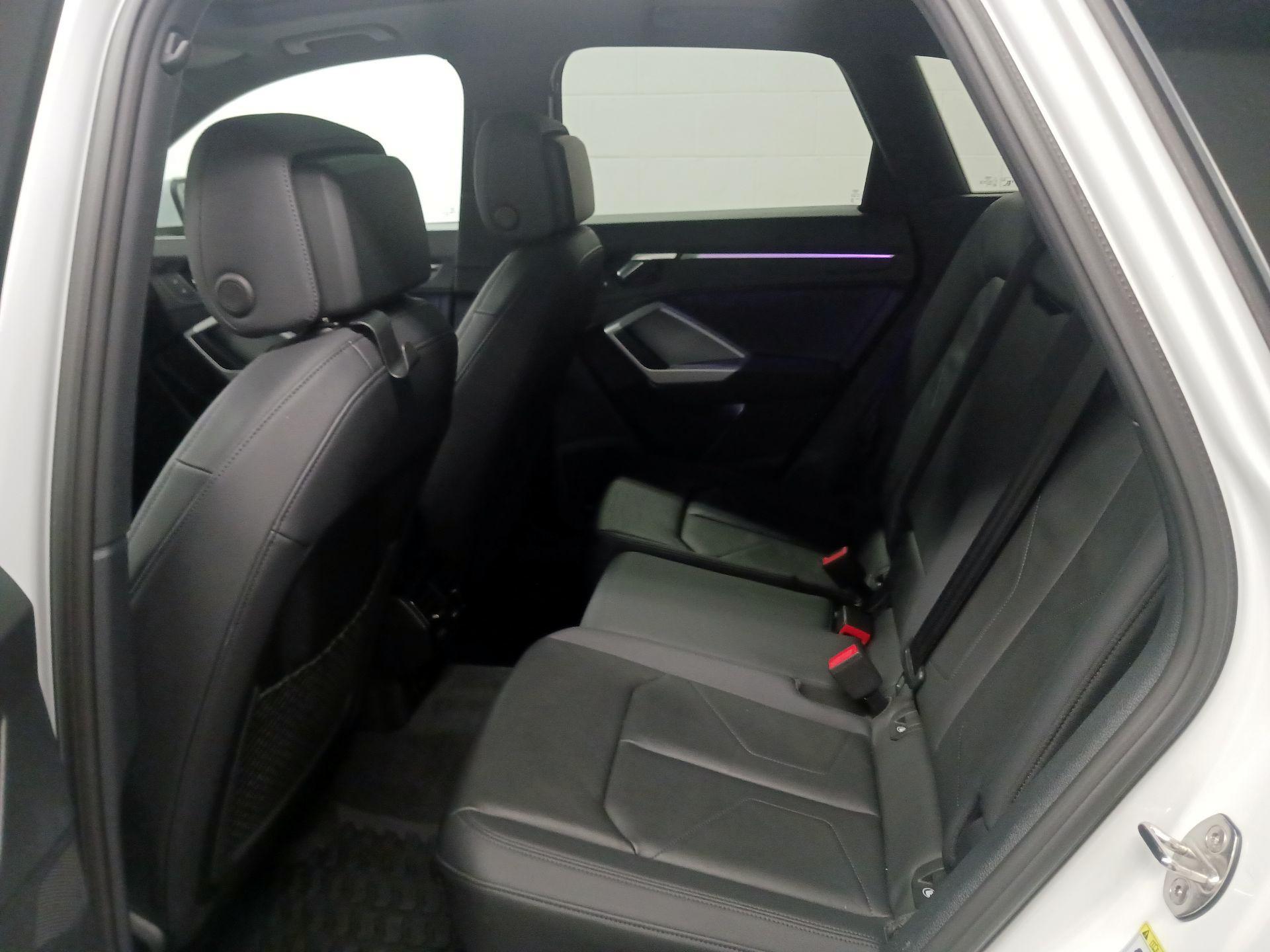 Thumbnail: 2022 Audi Q3 - 20