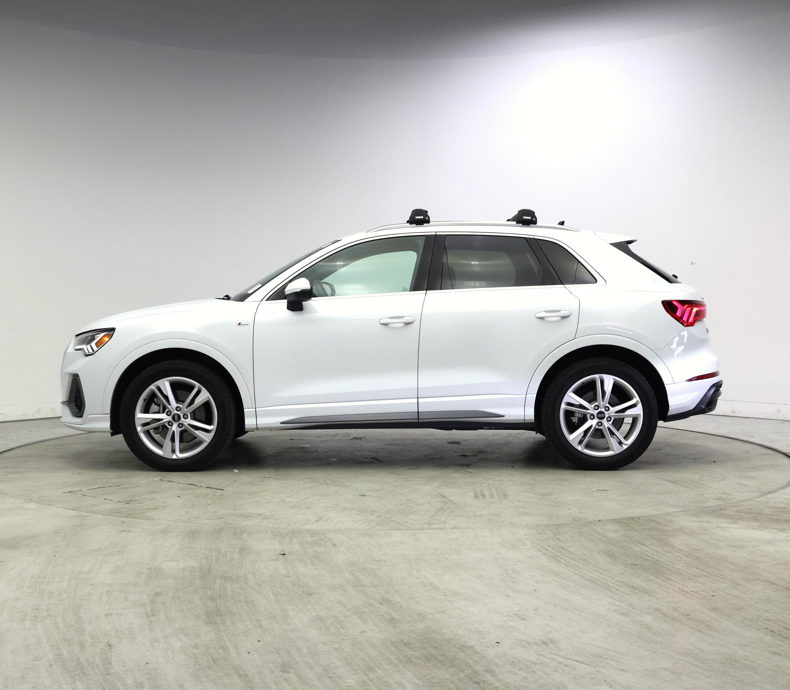 Thumbnail: 2022 Audi Q3 - 3