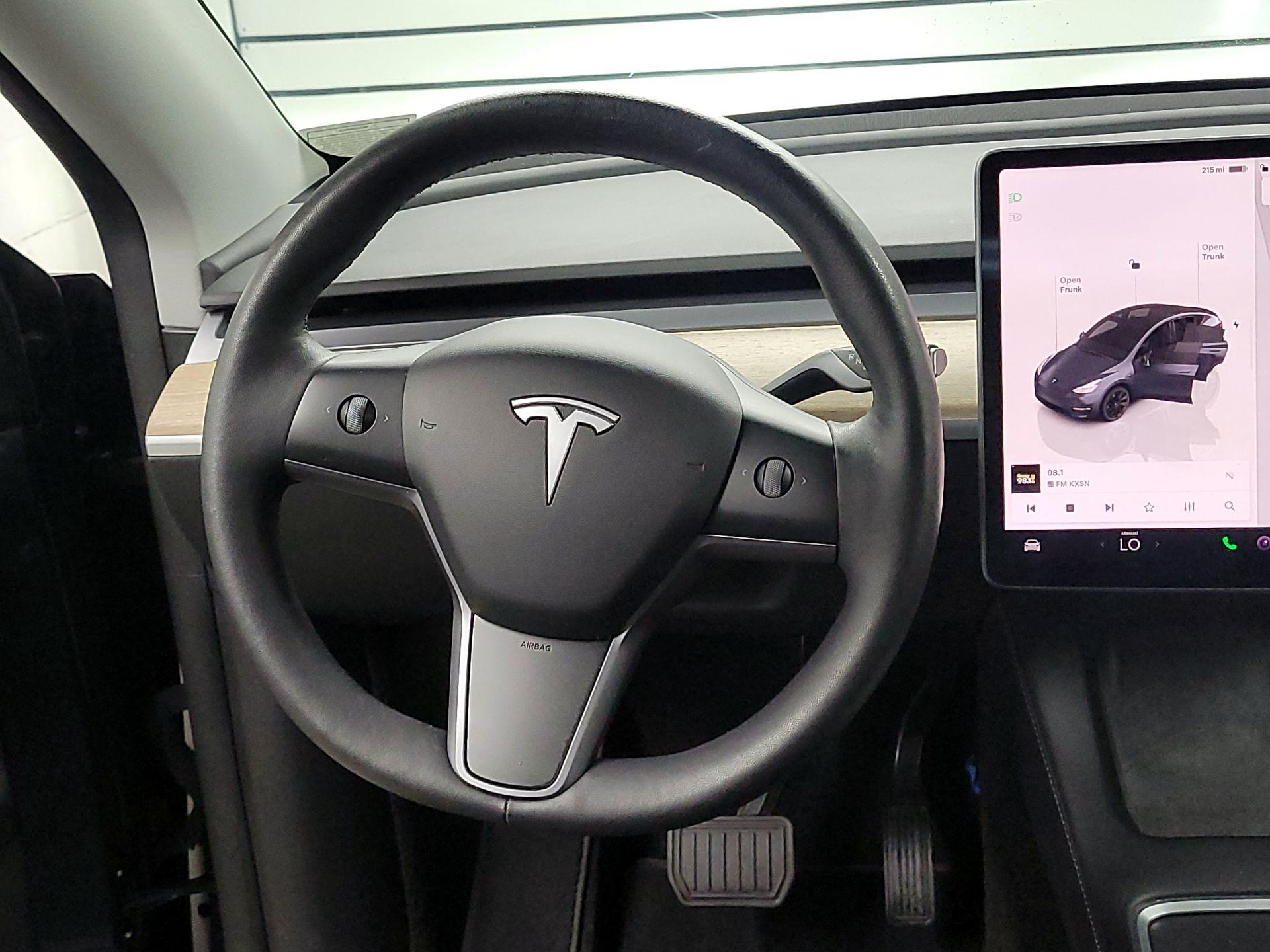 Thumbnail: 2022 Tesla Model Y - 10