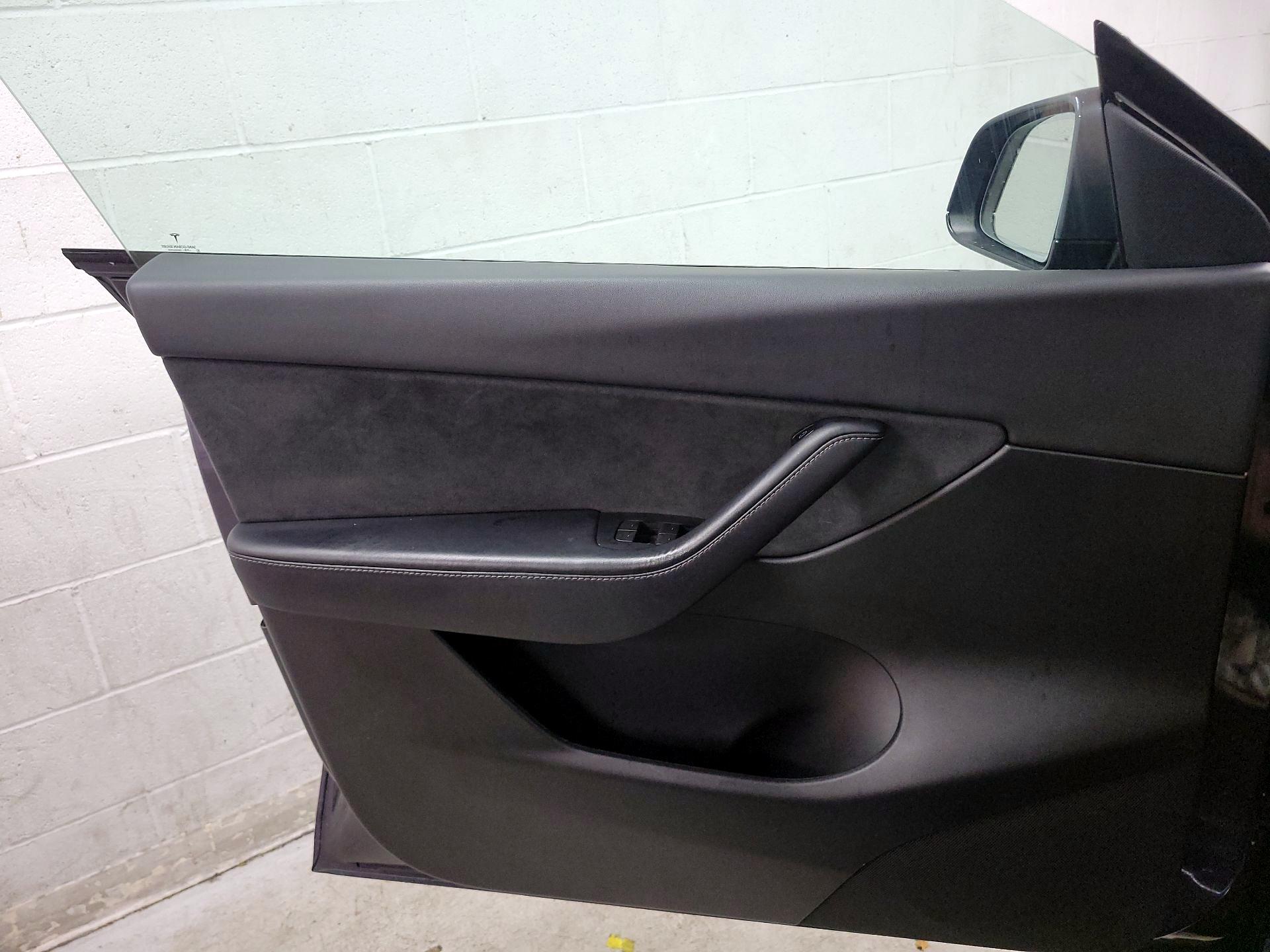 Thumbnail: 2022 Tesla Model Y - 12