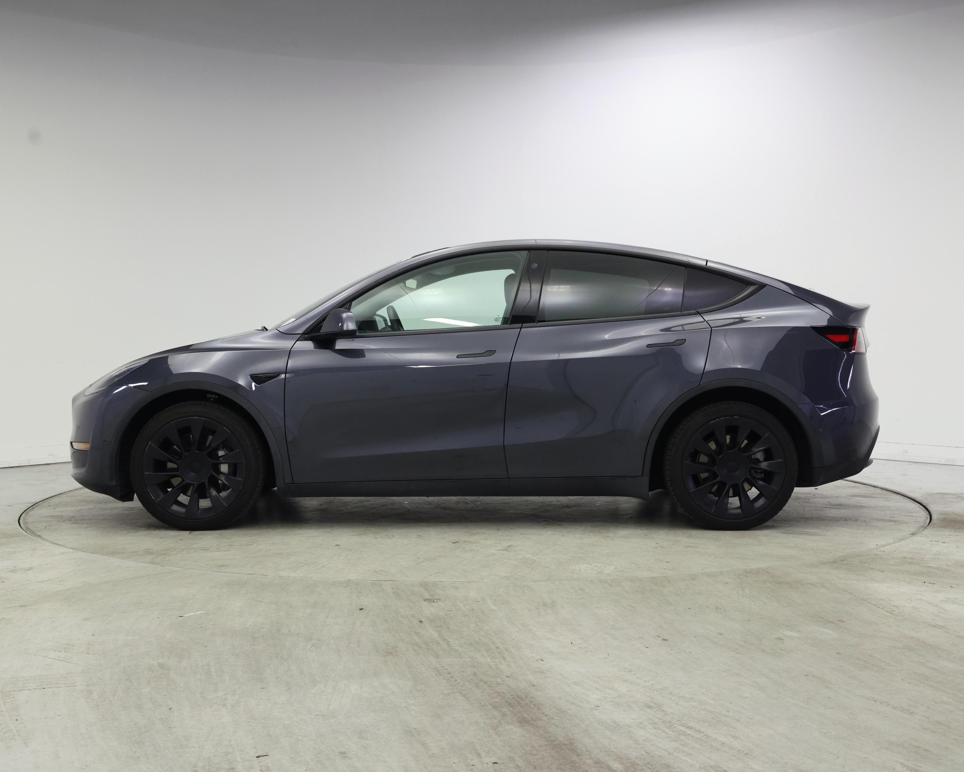 Thumbnail: 2022 Tesla Model Y - 3