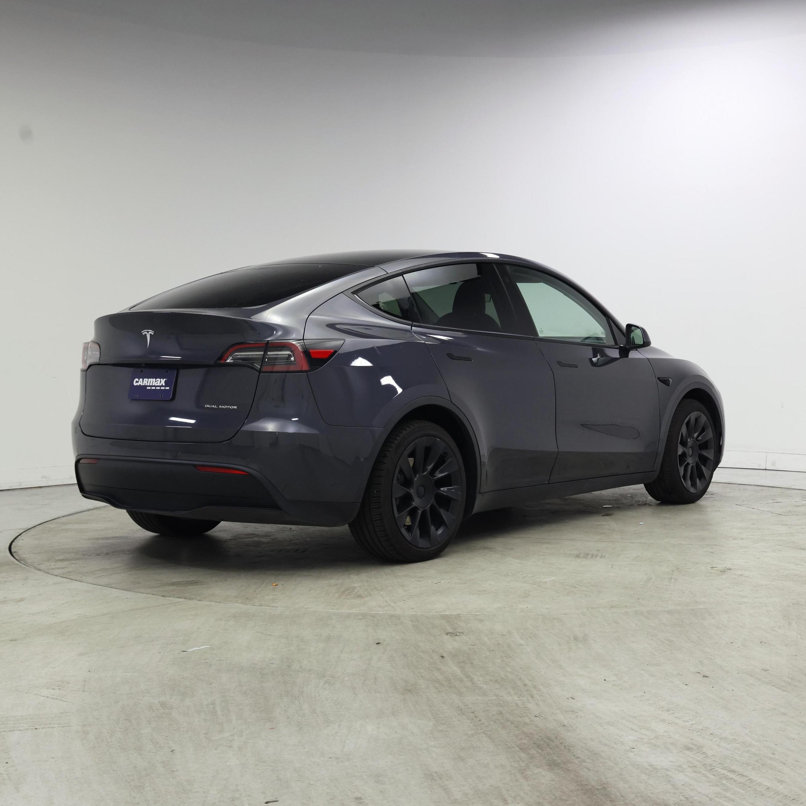 Thumbnail: 2022 Tesla Model Y - 8