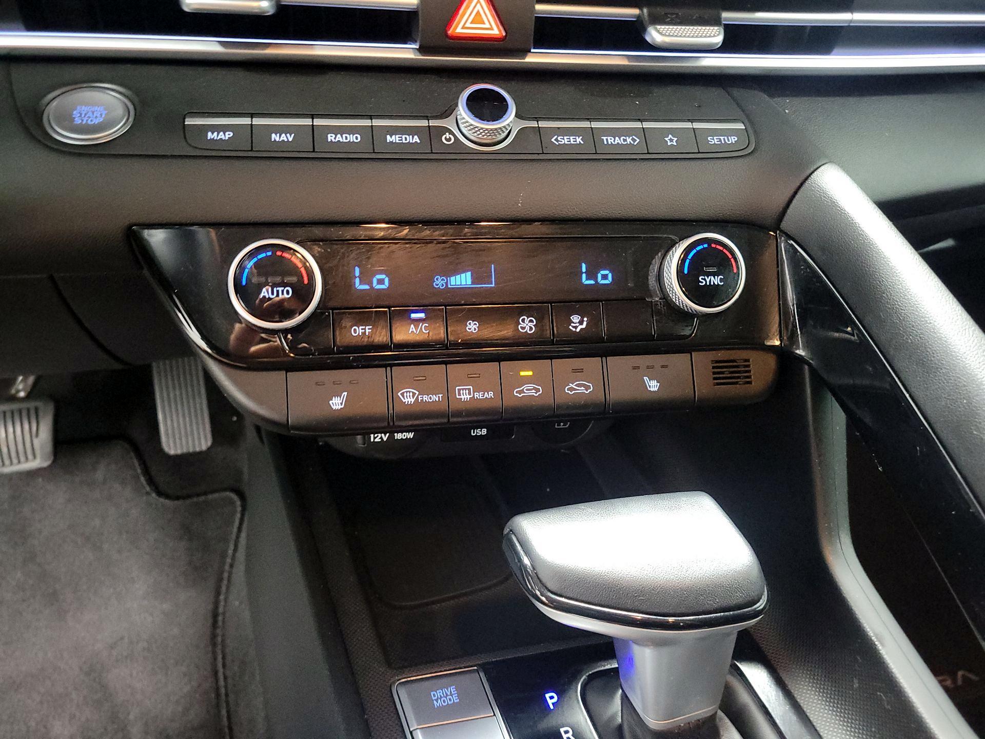 Thumbnail: 2024 Hyundai Elantra - 15