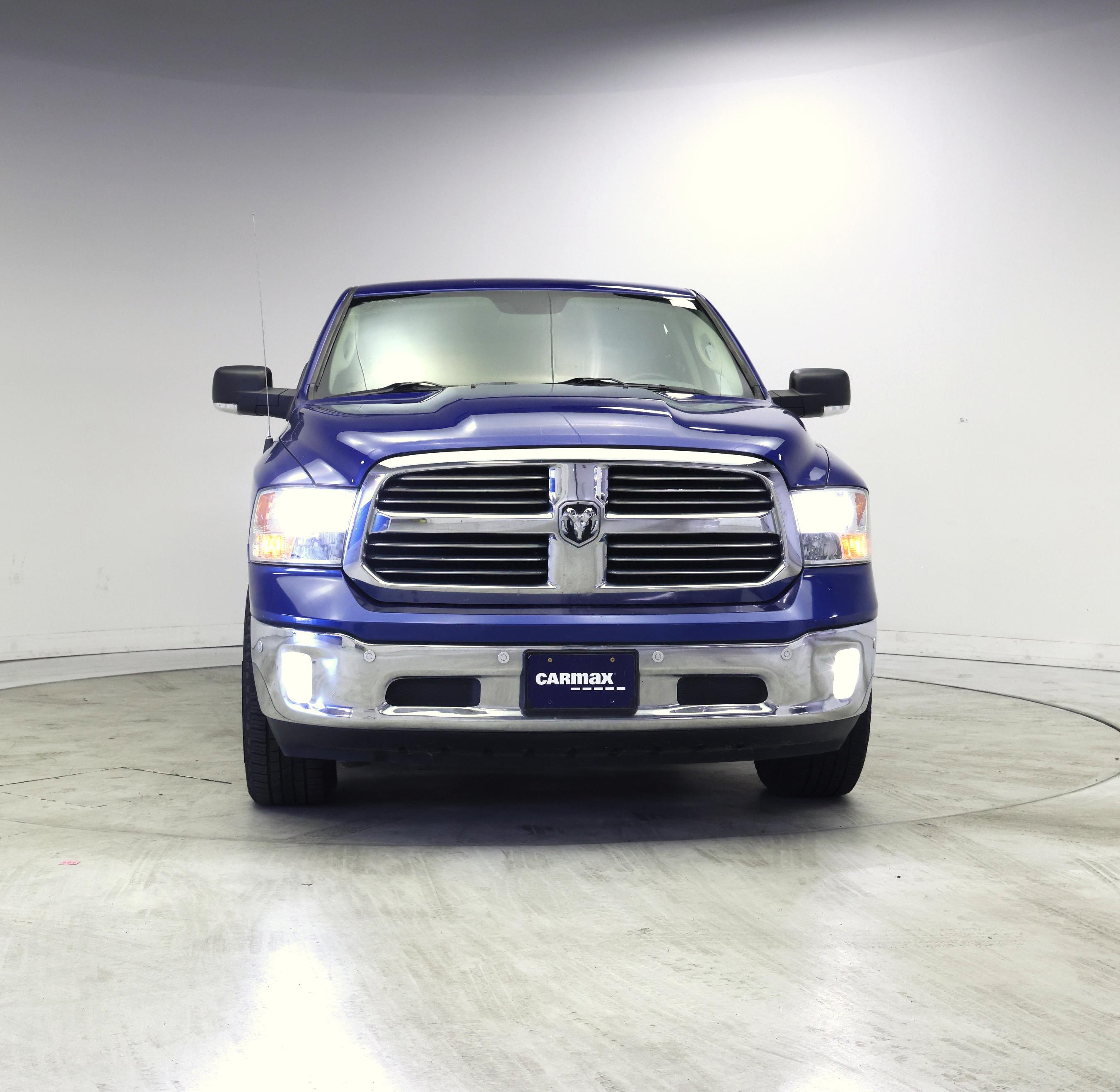 Thumbnail: 2019 RAM 1500 Classic - 5