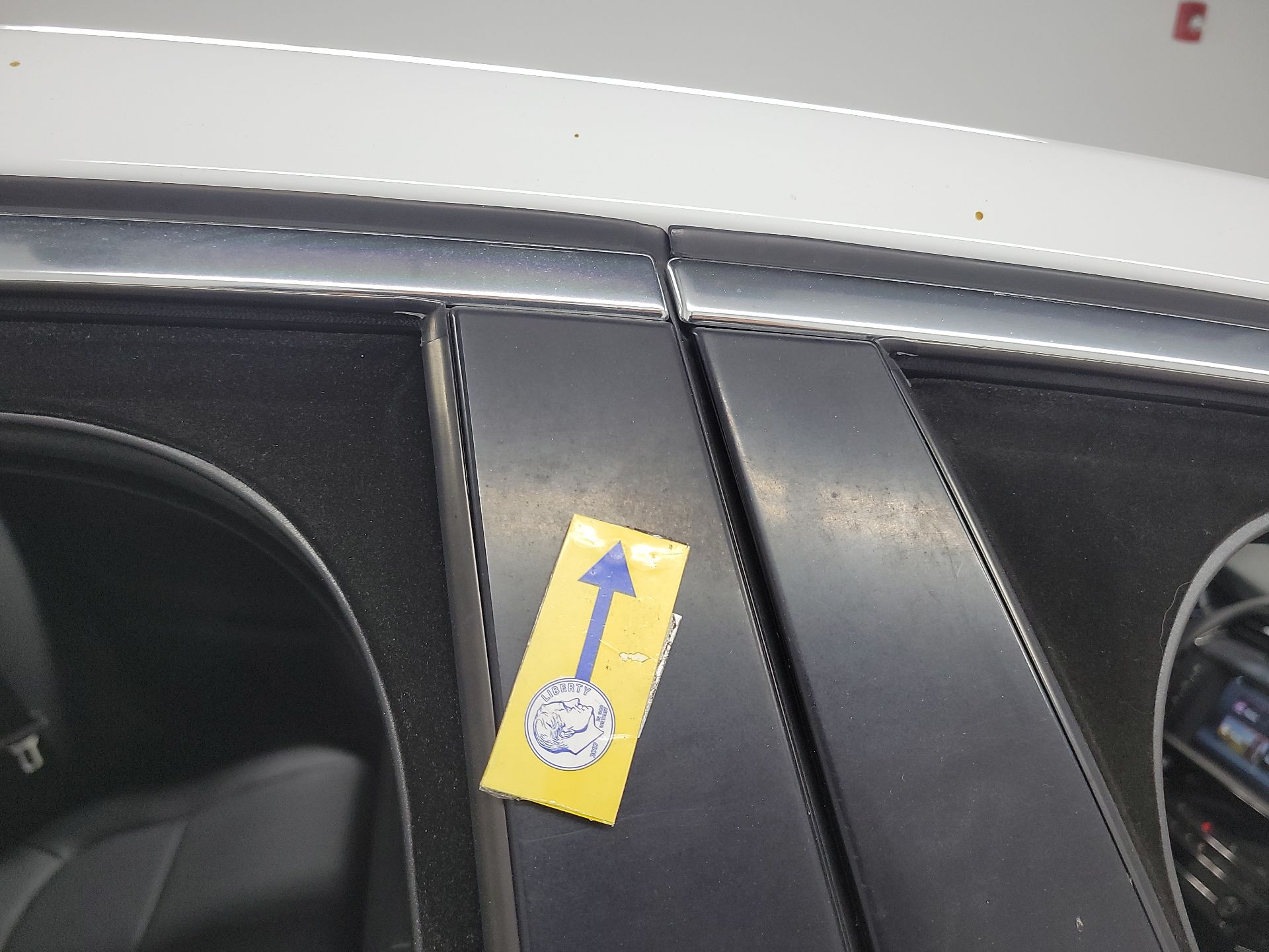 Thumbnail: 2017 Jaguar XE - 19