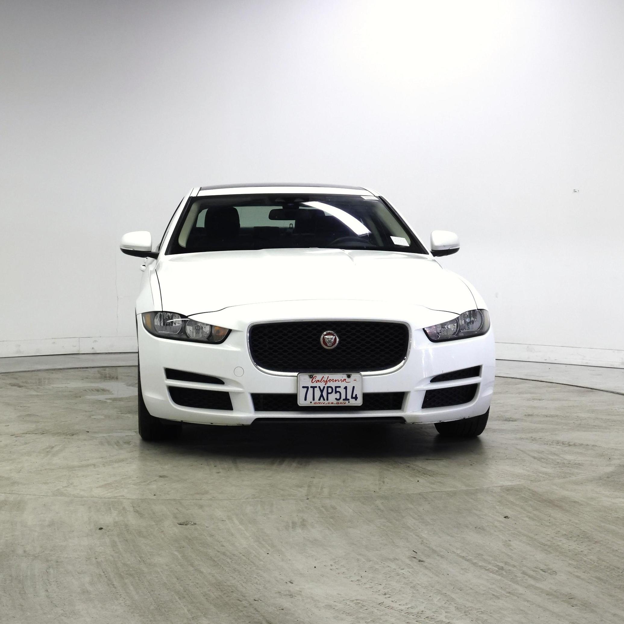 Thumbnail: 2017 Jaguar XE - 5